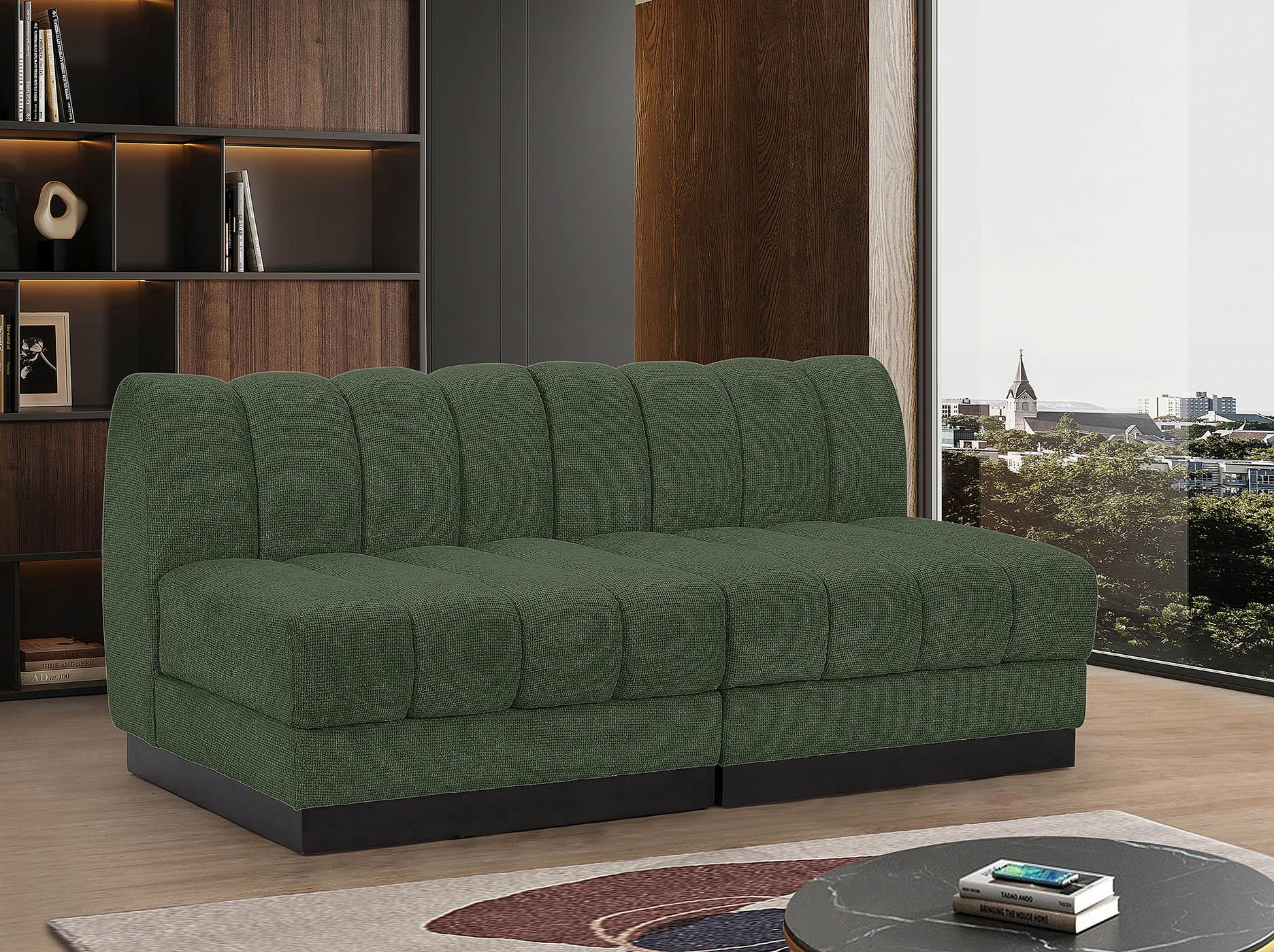 

    
Green Chenille Modular Sofa QUINN 124Green-S64 Meridian Contemporary Modern
