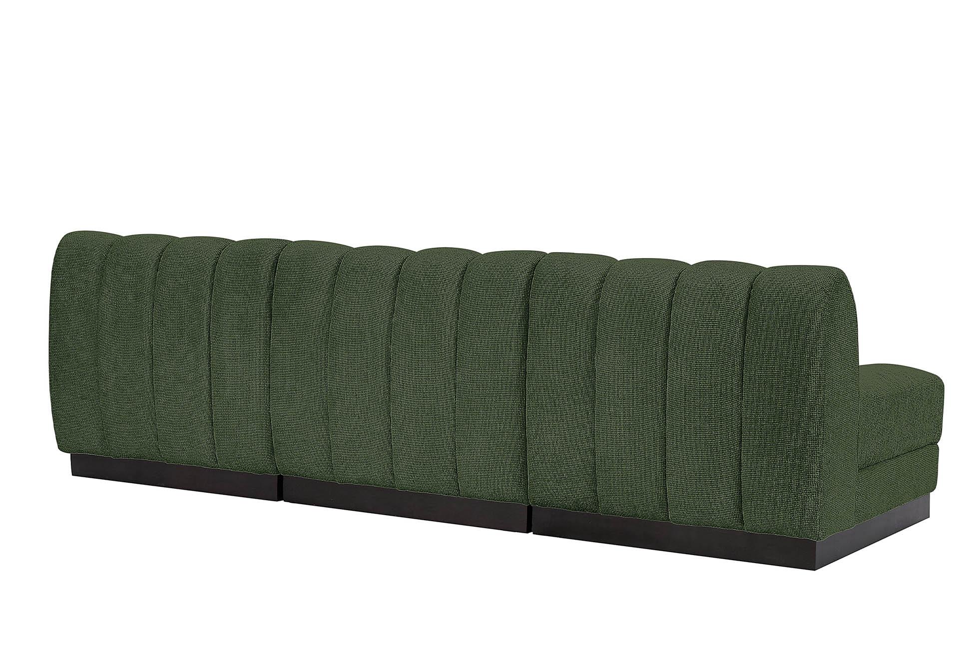 

    
124Green-S96 Meridian Furniture Modular Sofa
