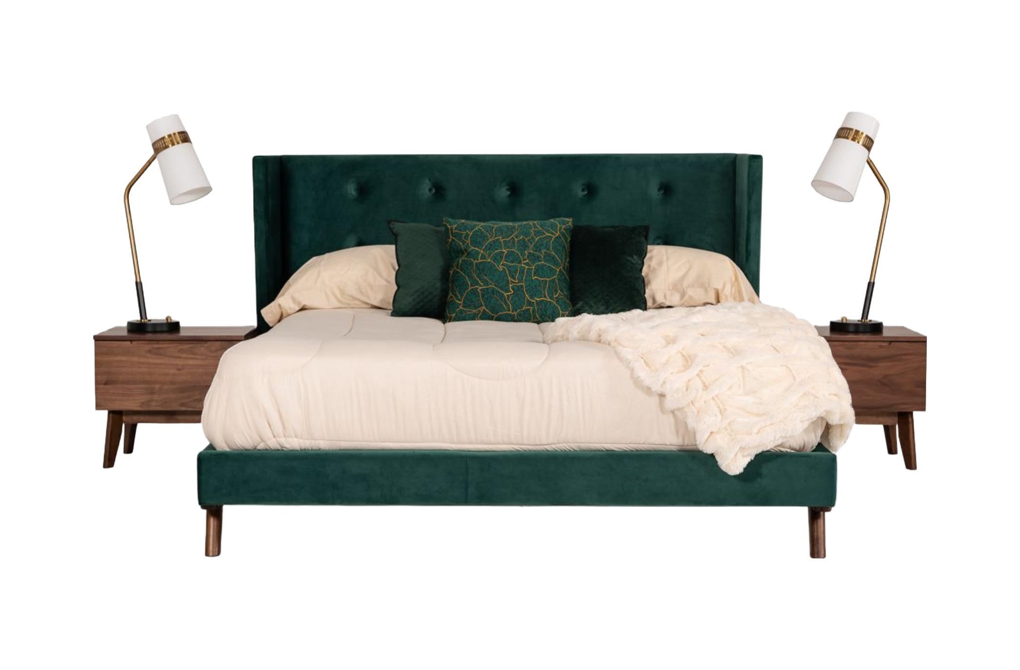 

    
Green Fabric & Brown King Panel Bedroom Set 3Pcs by VIG Nova Domus Durango
