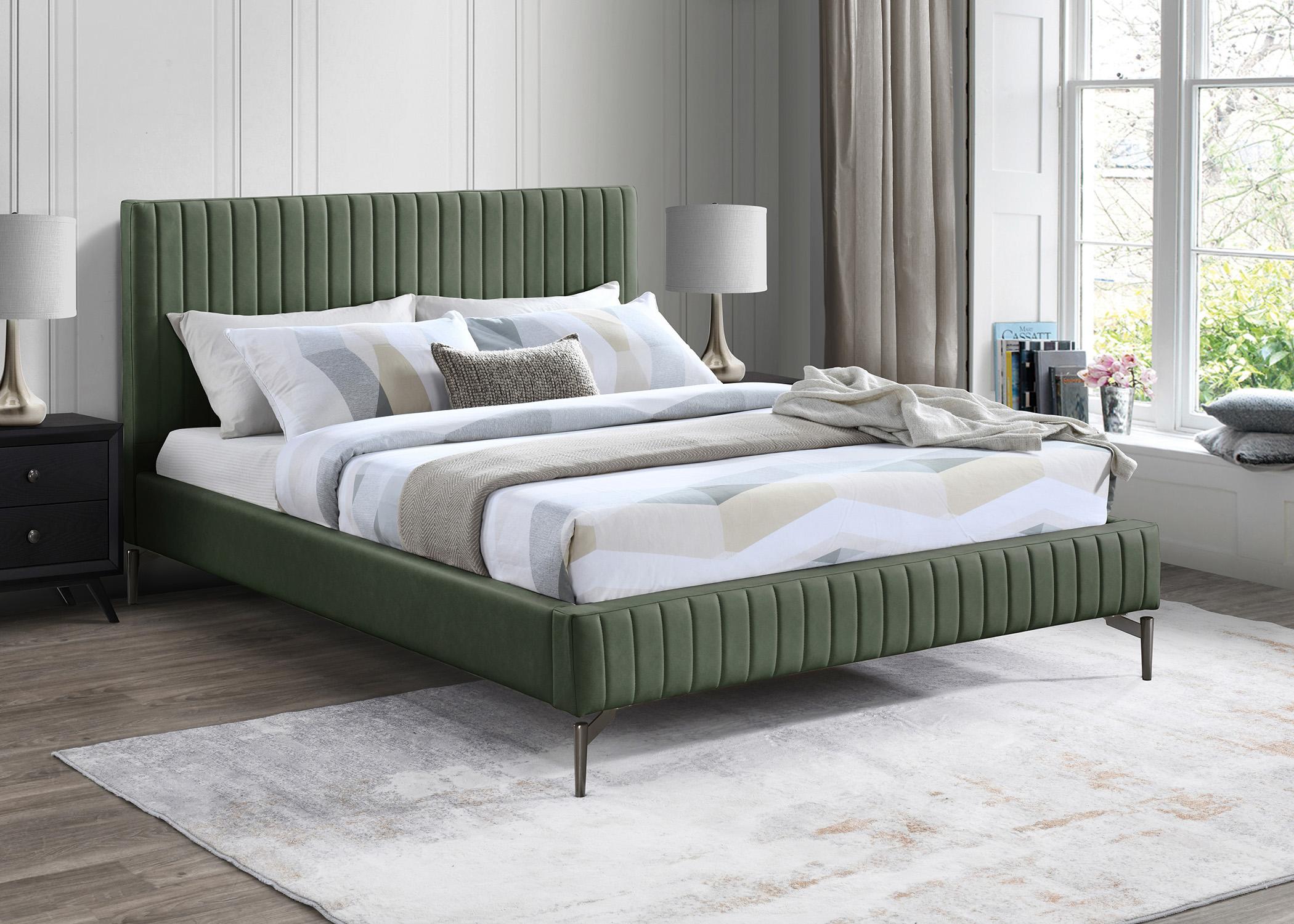 

    
Green Faux Leather Channel Tufted King Bed GalloGreen-K Meridian Modern
