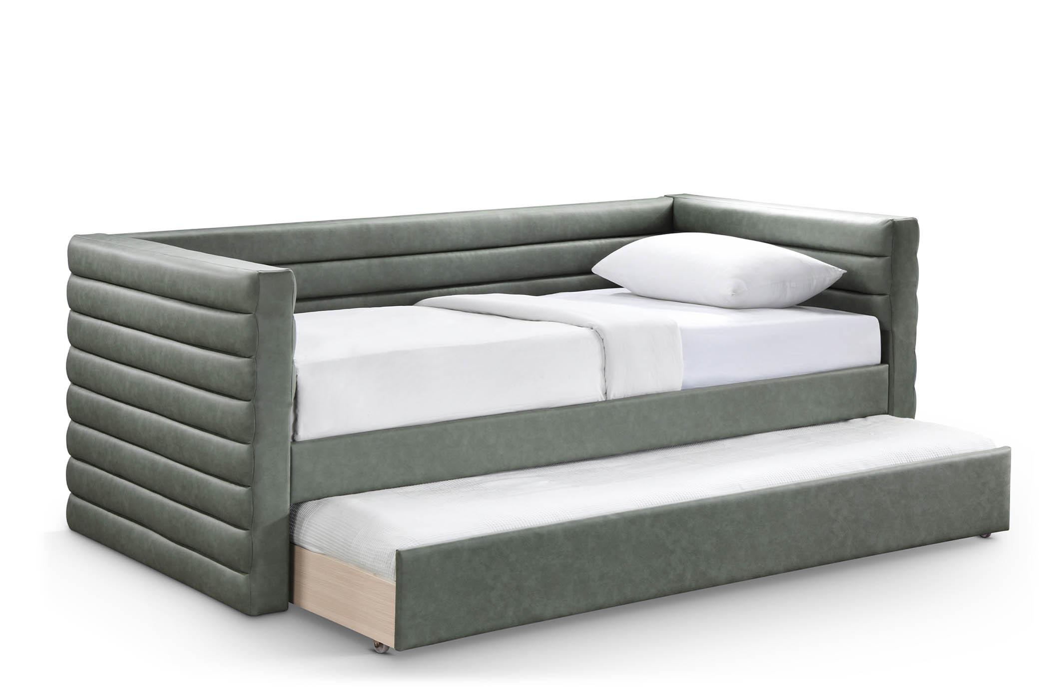 Contemporary, Modern Daybed BeverlyGreen-T BeverlyGreen-T in Green Faux Leather