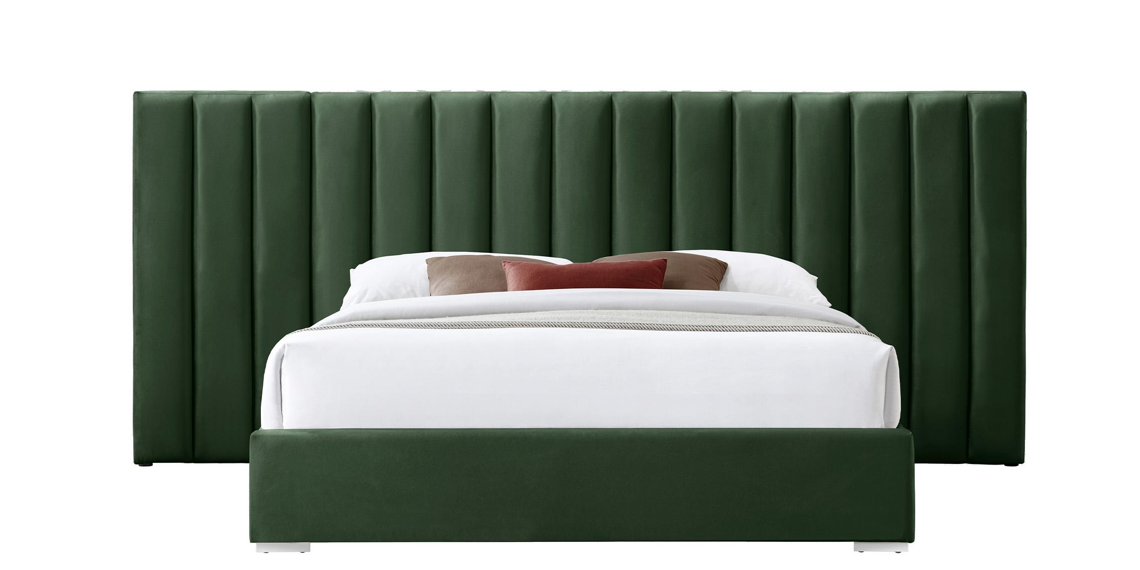 

        
Meridian Furniture PABLO PabloGreen-K Platform Bed Green Fabric 094308251905
