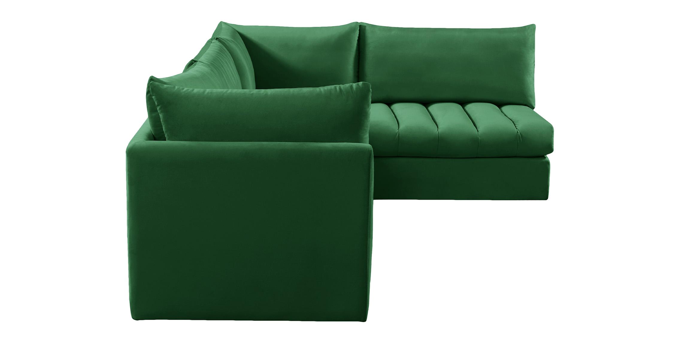 

    
649Green-Sec4A Meridian Furniture Modular Sectional Sofa
