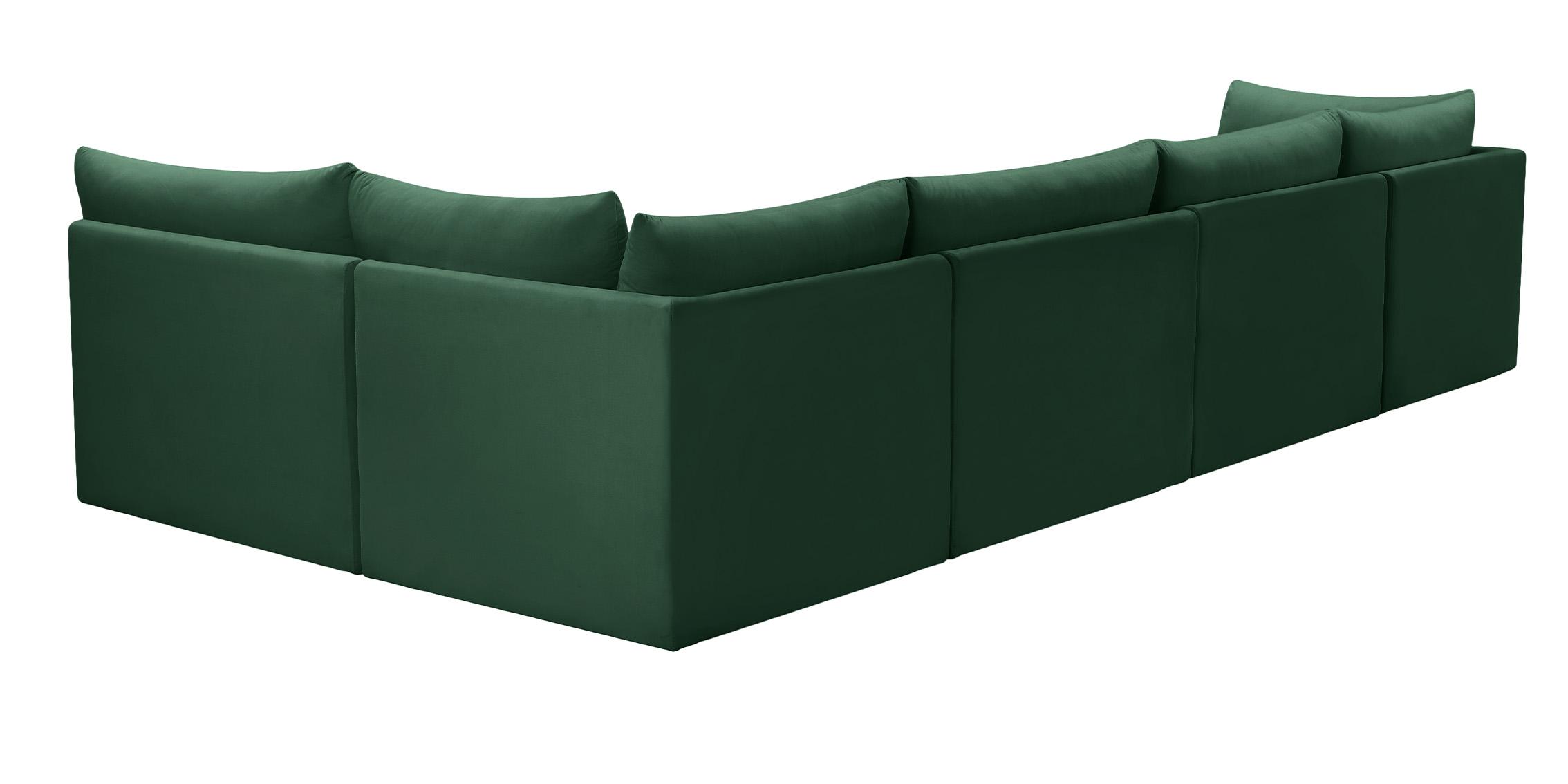 

    
649Green-Sec5A Meridian Furniture Modular Sectional Sofa

