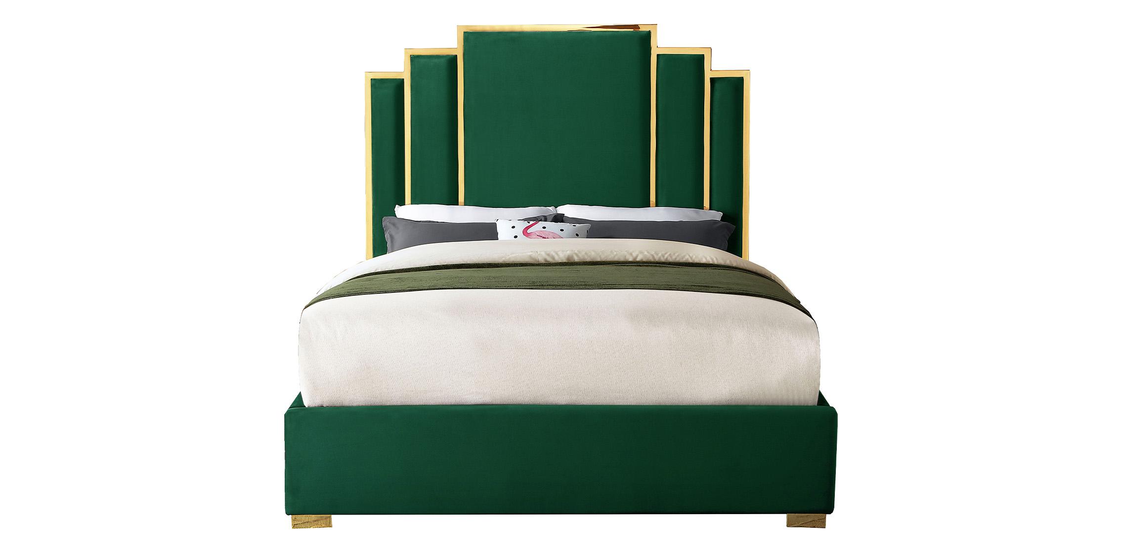 

    
Meridian Furniture HUGO HugoGreen-K Platform Bed Green/Gold HugoGreen-K
