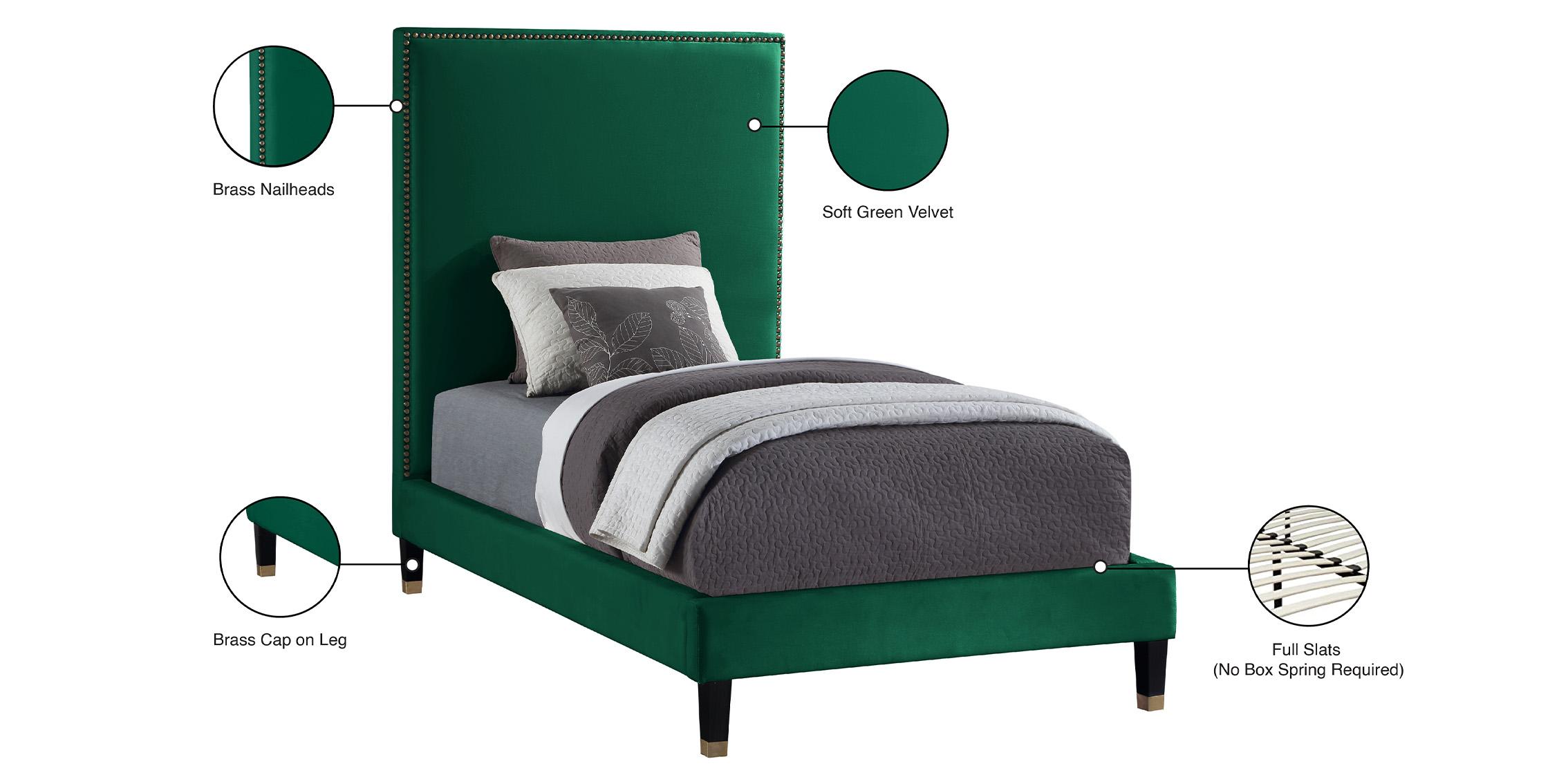 

    
HarlieGreen-T Meridian Furniture Platform Bed
