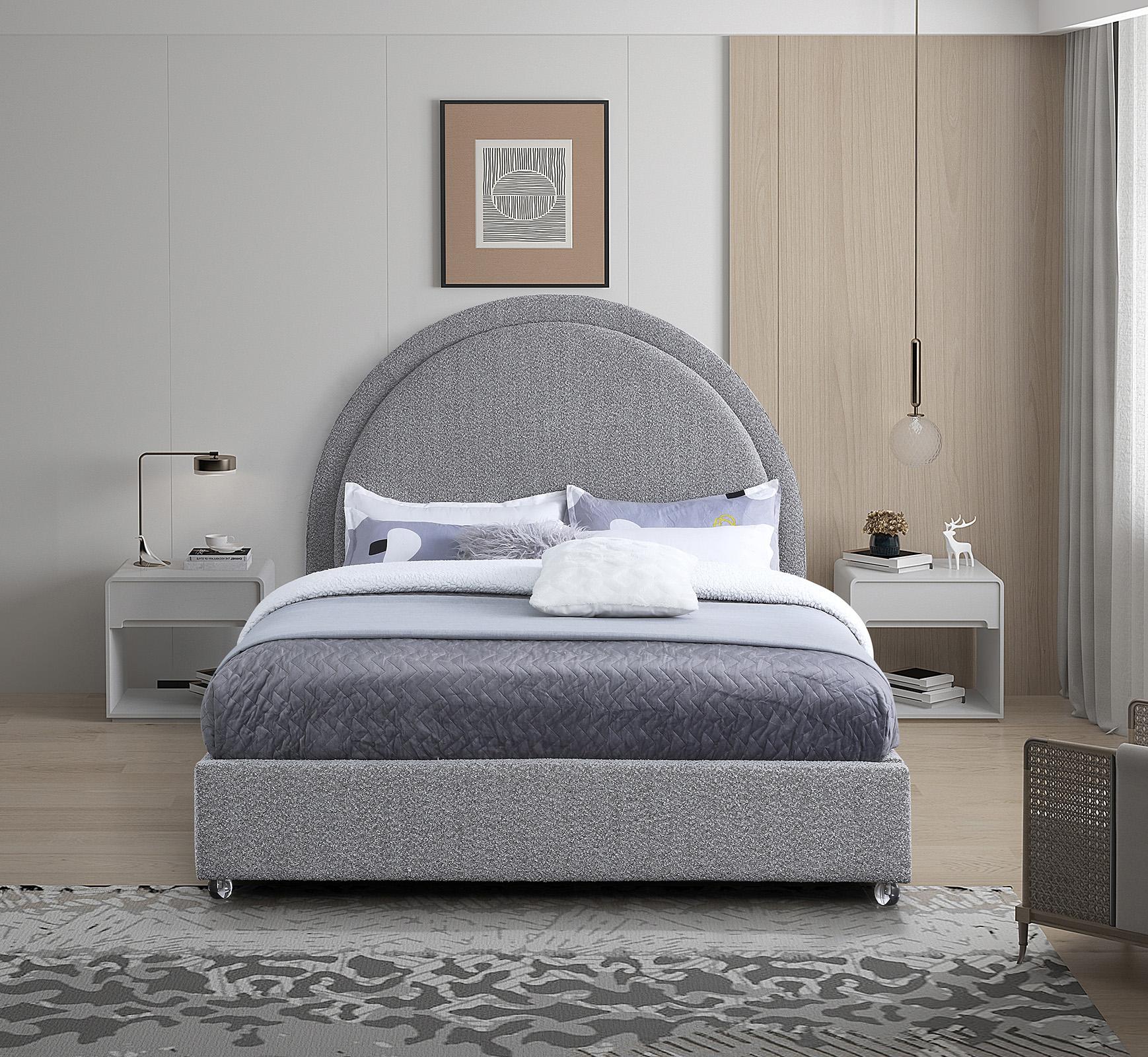 

    
Meridian Furniture MILO MiloGrey-F Platform Bed Gray MiloGrey-F
