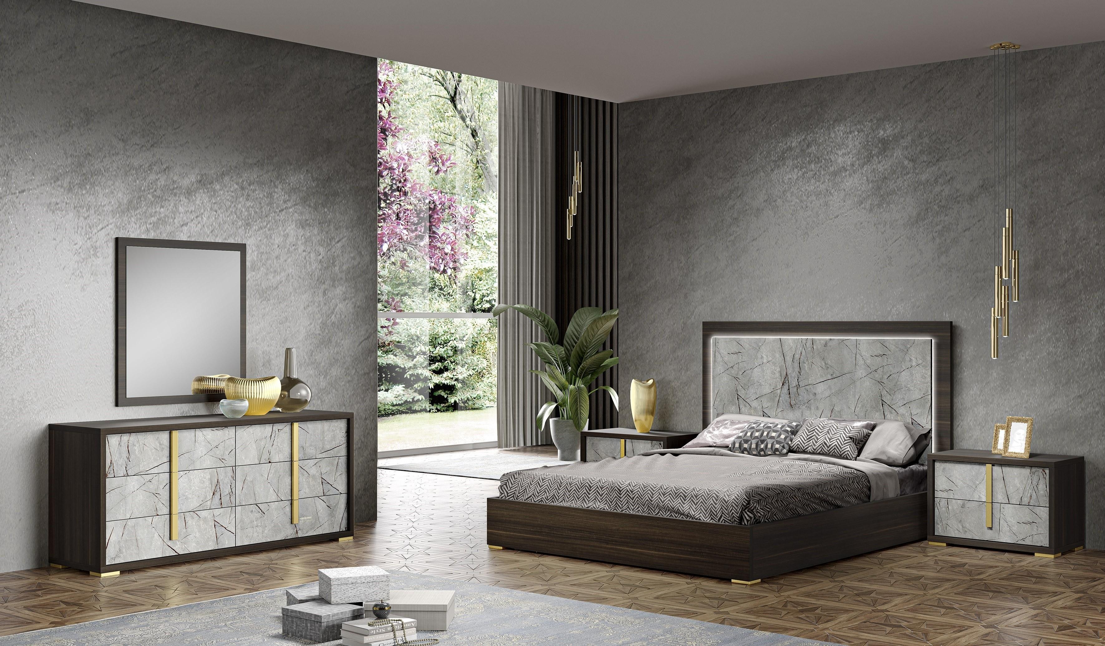 

    
Grey & Brown Marble Look & LED Light Queen Bedroom Set 5Pcs by J&M Furniture Travertine 18772
