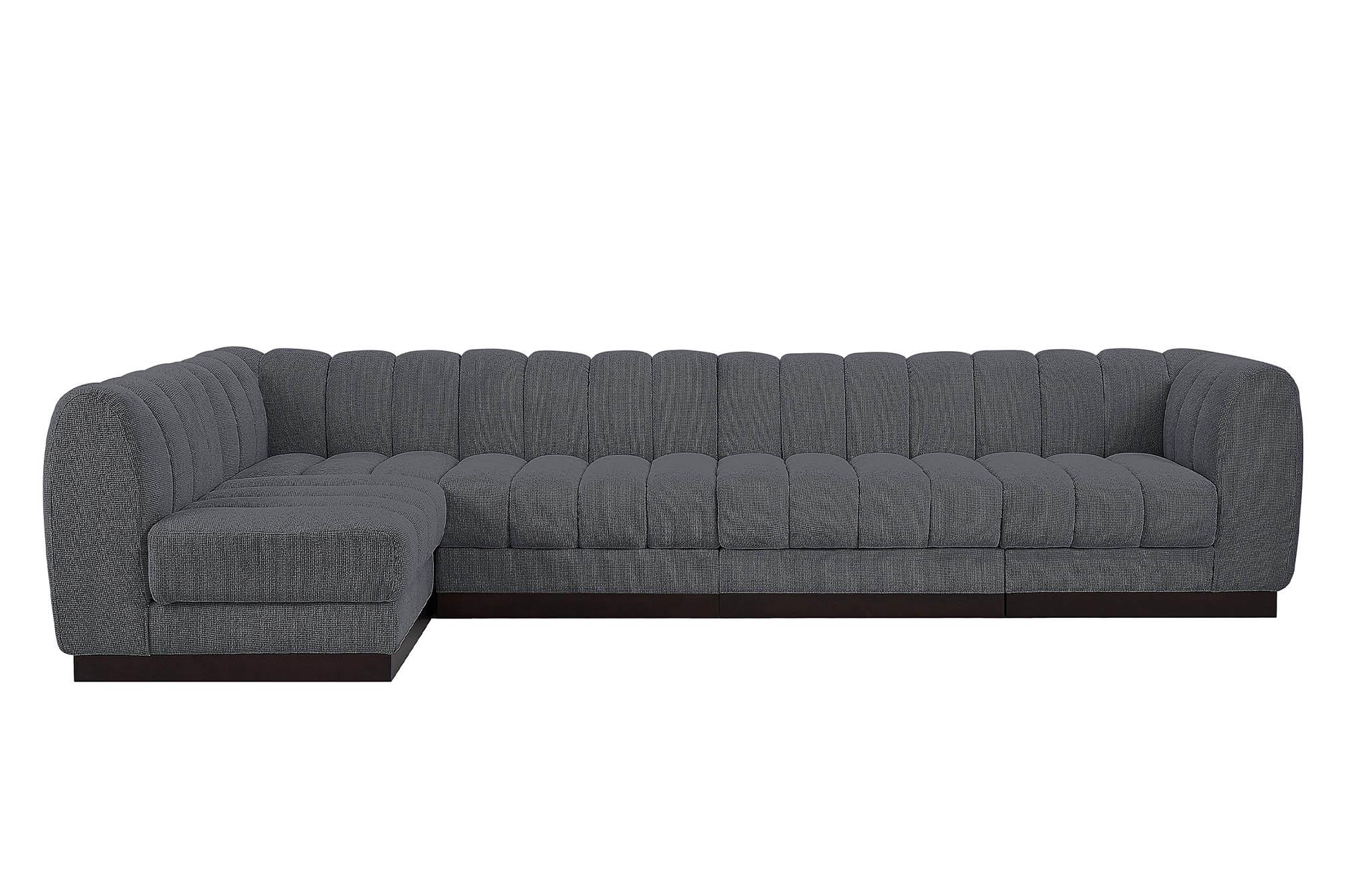 

        
Meridian Furniture QUINN 124Grey-Sec5A Modular Sectional Gray Chenille 094308312439
