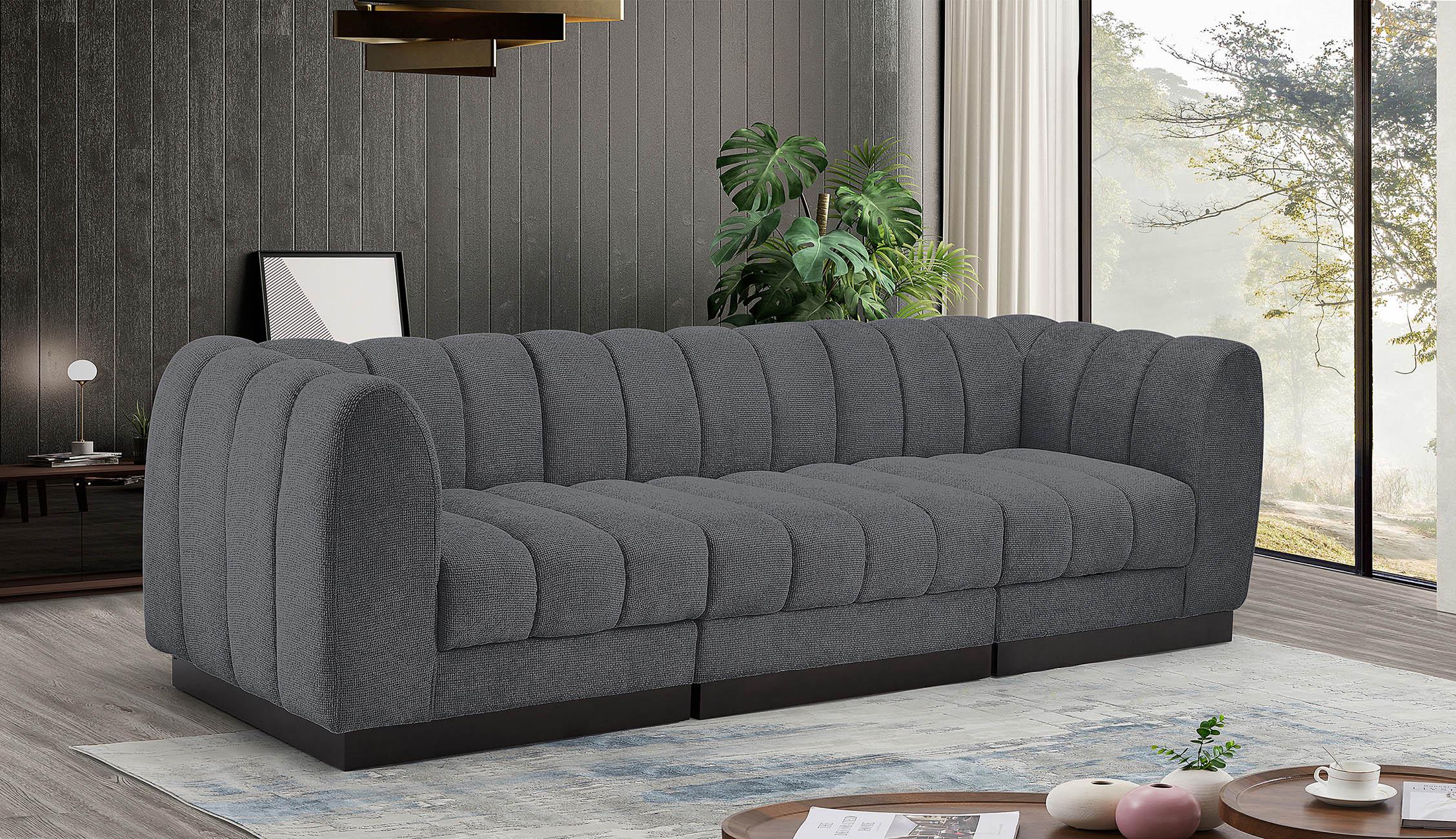 

    
Grey Chenille Modular Sofa QUINN 124Grey-S101Meridian Contemporary Modern
