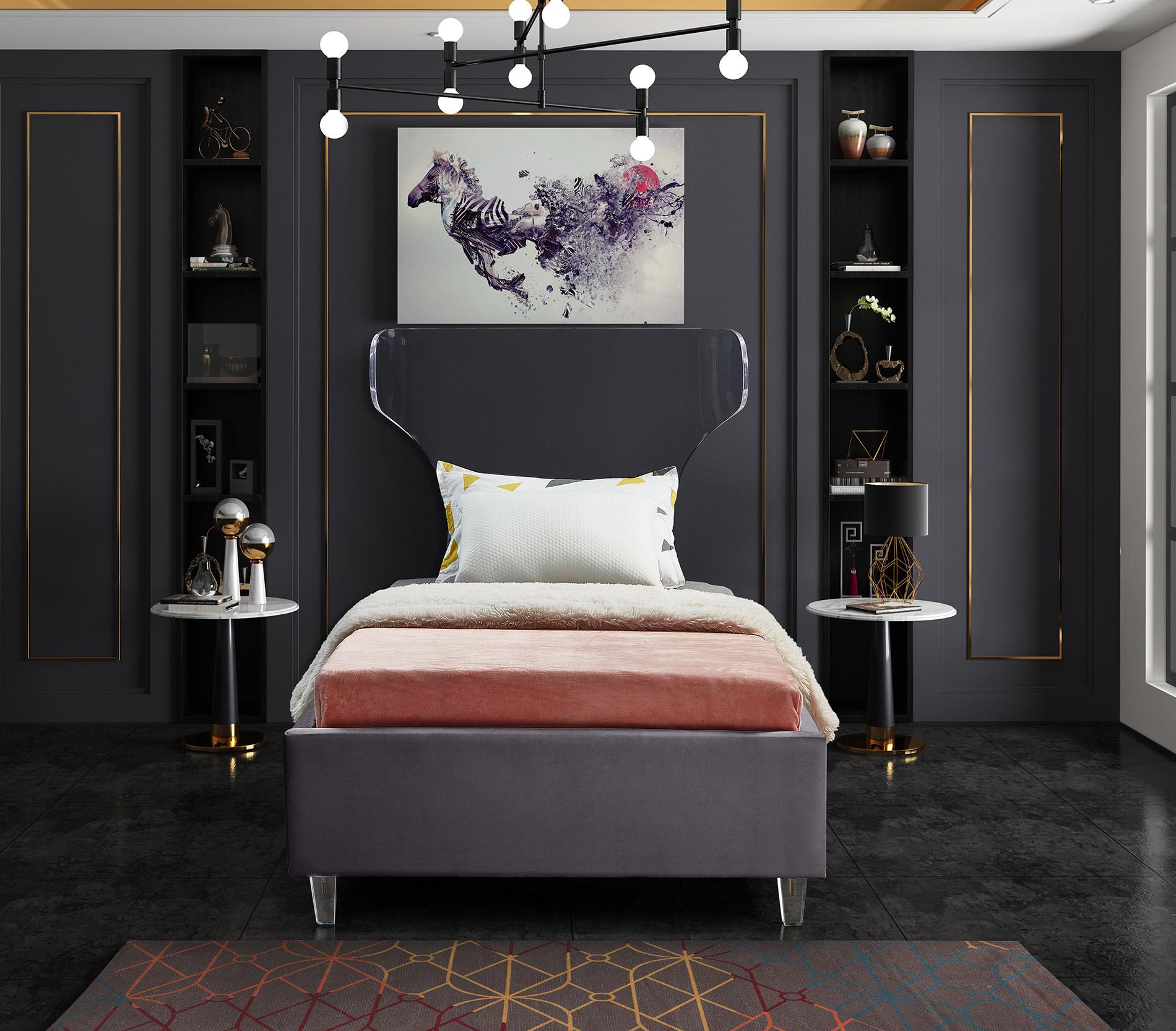 

    
GhostGrey-T Meridian Furniture Platform Bed
