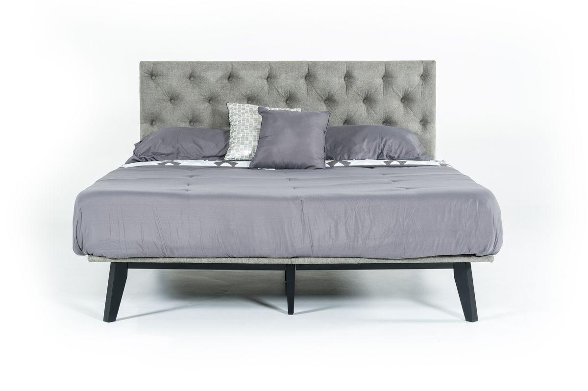 

    
Grey Fabric Button Tuffted Headboard King Panel Bed by VIG Modrest Gibson

