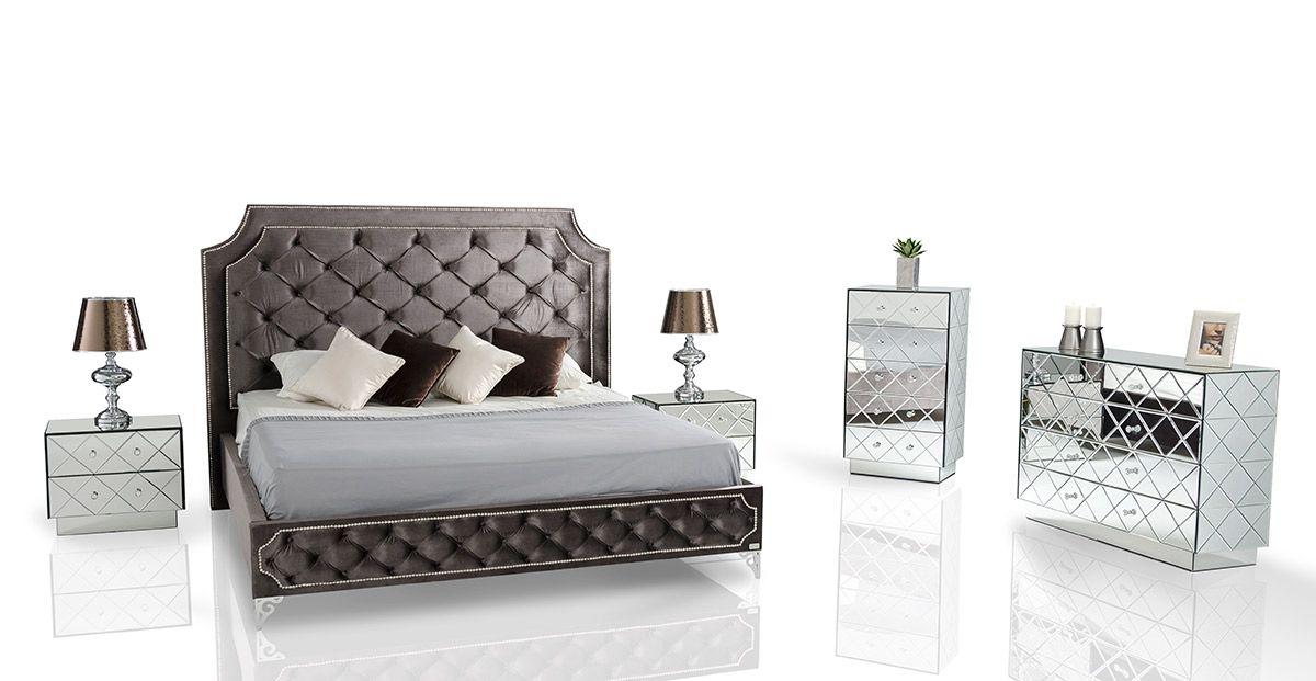 

    
Grey Fabric Tufted King Bed Modrest Leilah VIG Contemporary Transitional Modern
