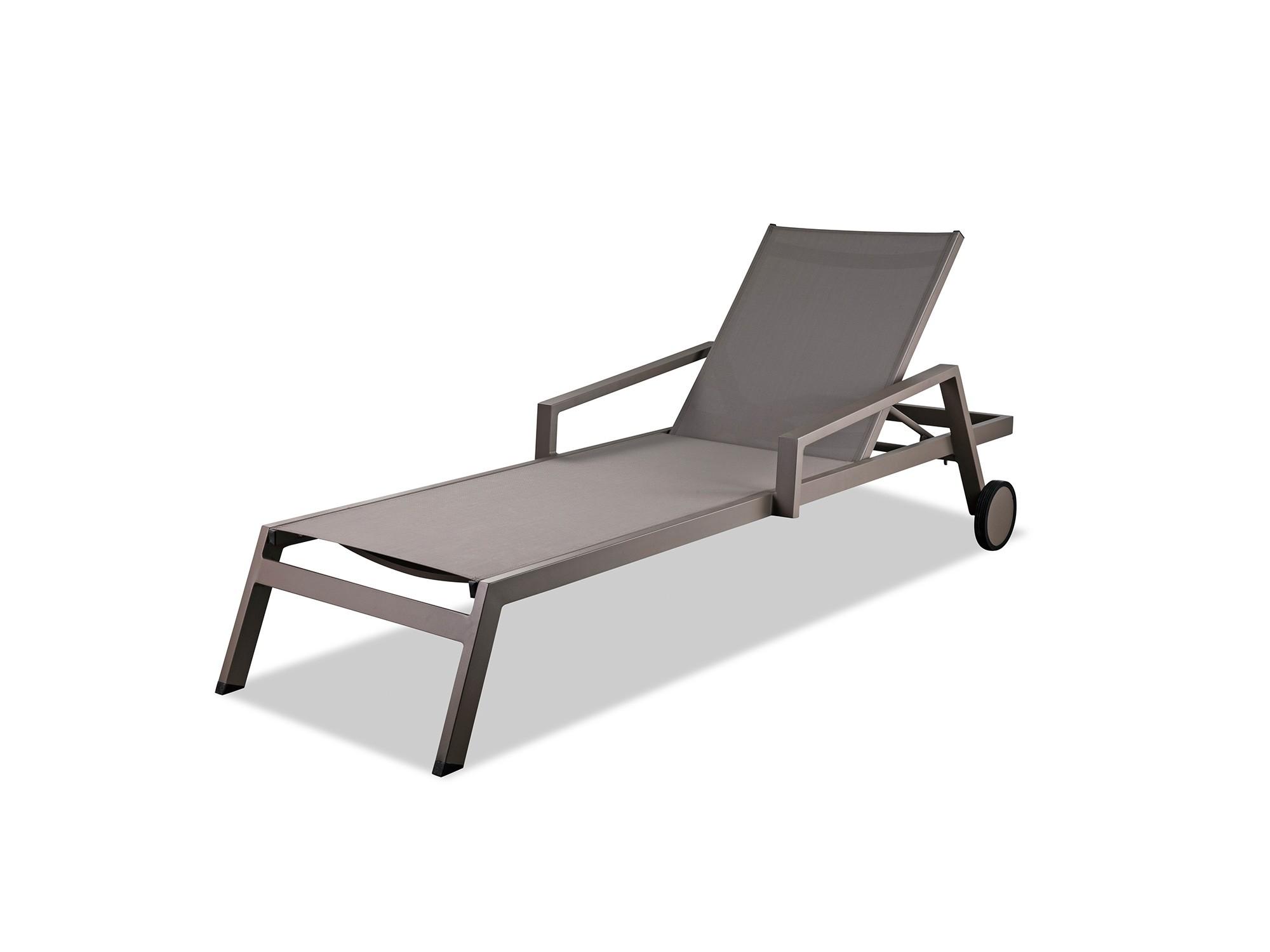 

    
Modern Taupe Aluminum Outdoor Chaise Set 2pcs WhiteLine CL1534-TAU Bondi
