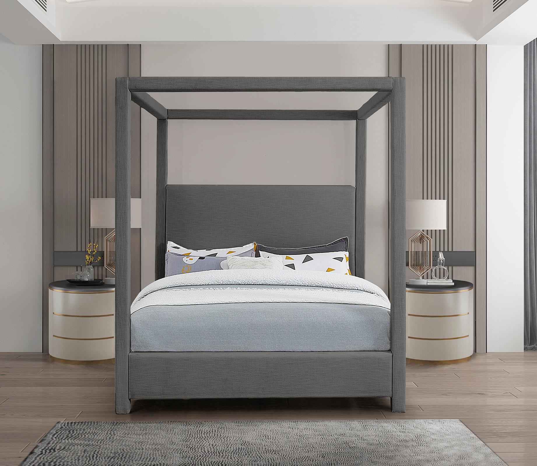 

    
Meridian Furniture EmersonGrey-K Canopy Bed Gray EmersonGrey-K
