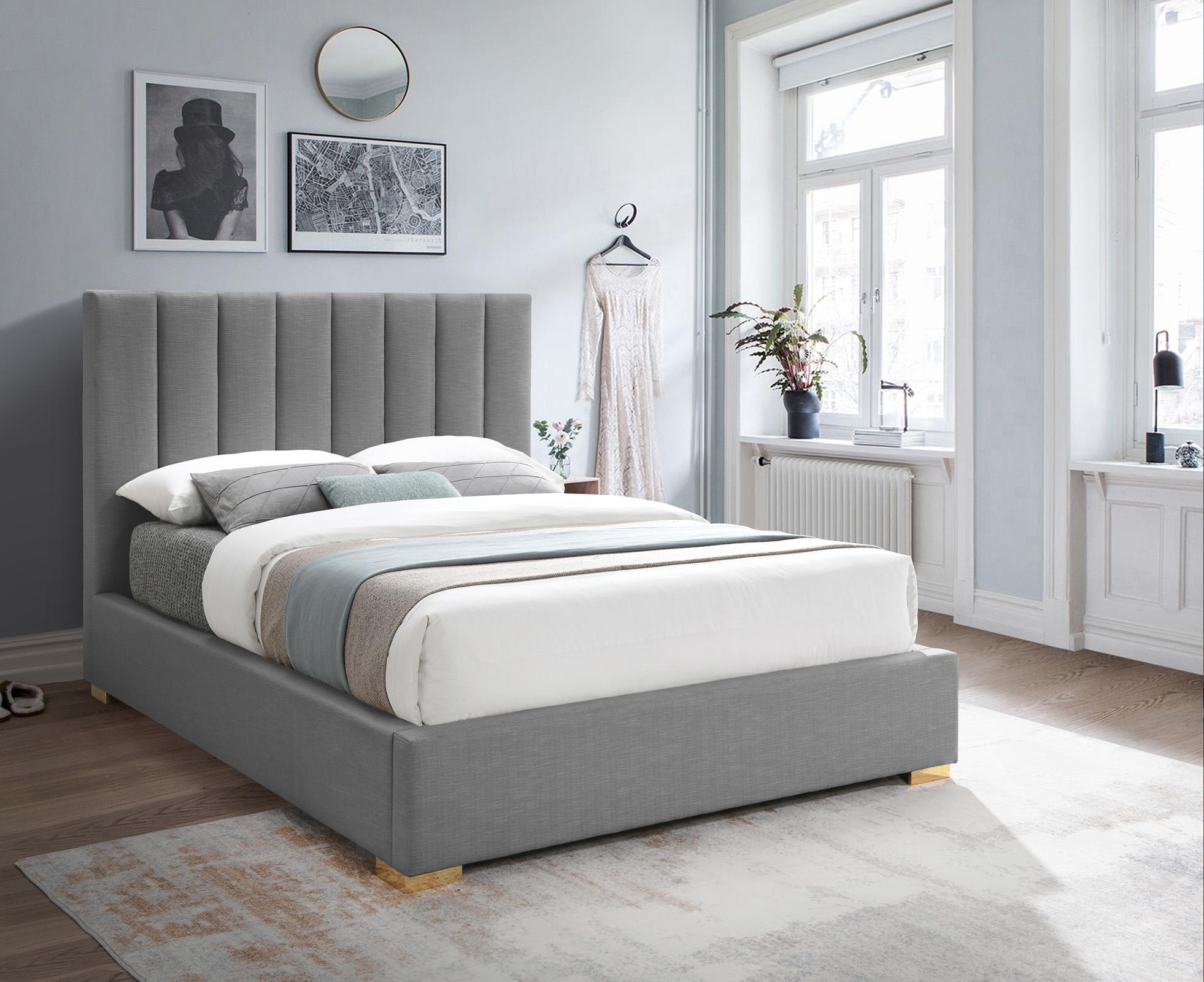 

    
Grey Linen King Platform Bed PIERCE PierceGrey-K Meridian Contemporary Modern
