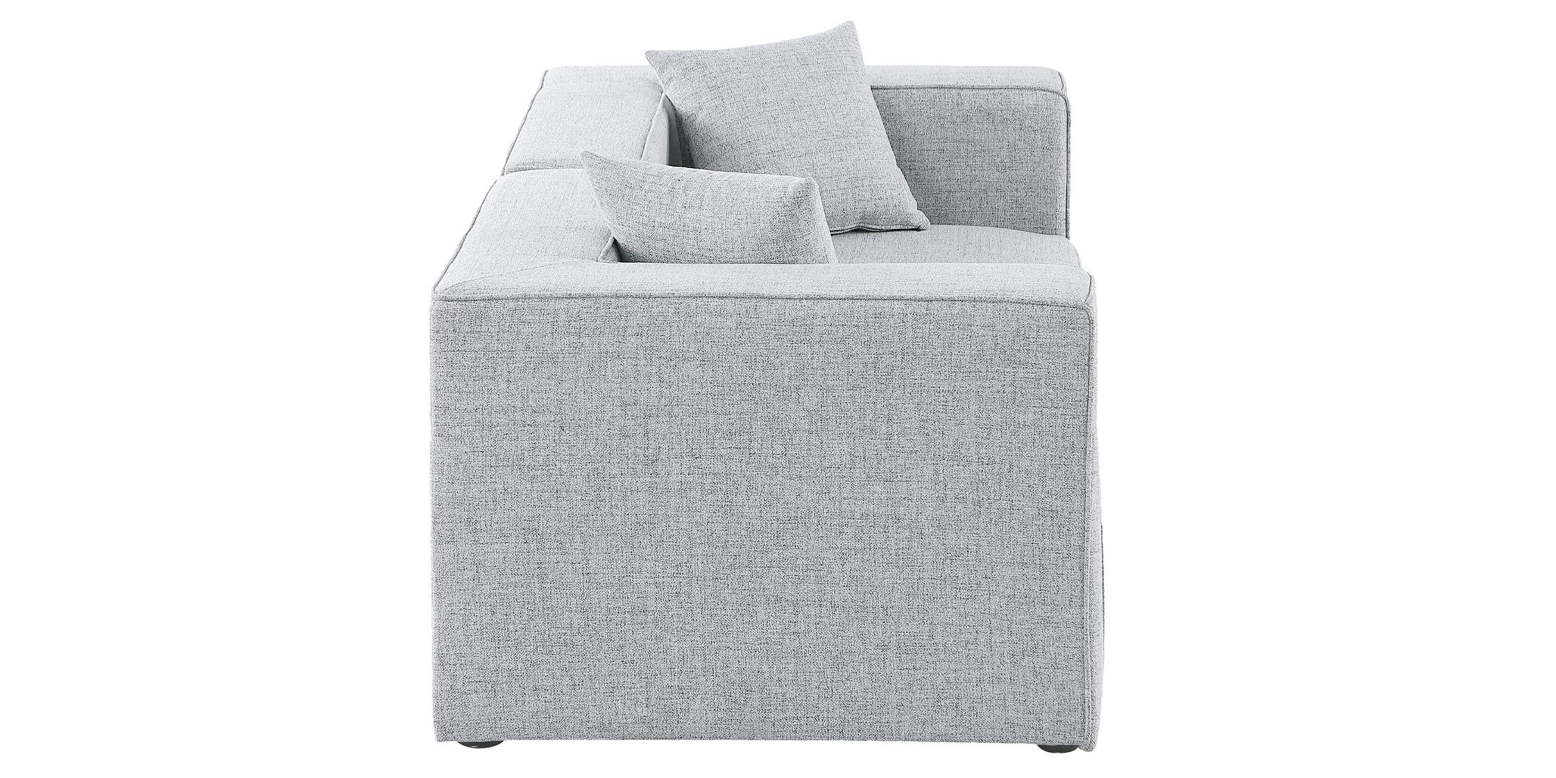 

        
Meridian Furniture CUBE 630Grey-S72B Modular Sofa Gray Linen 94308263953
