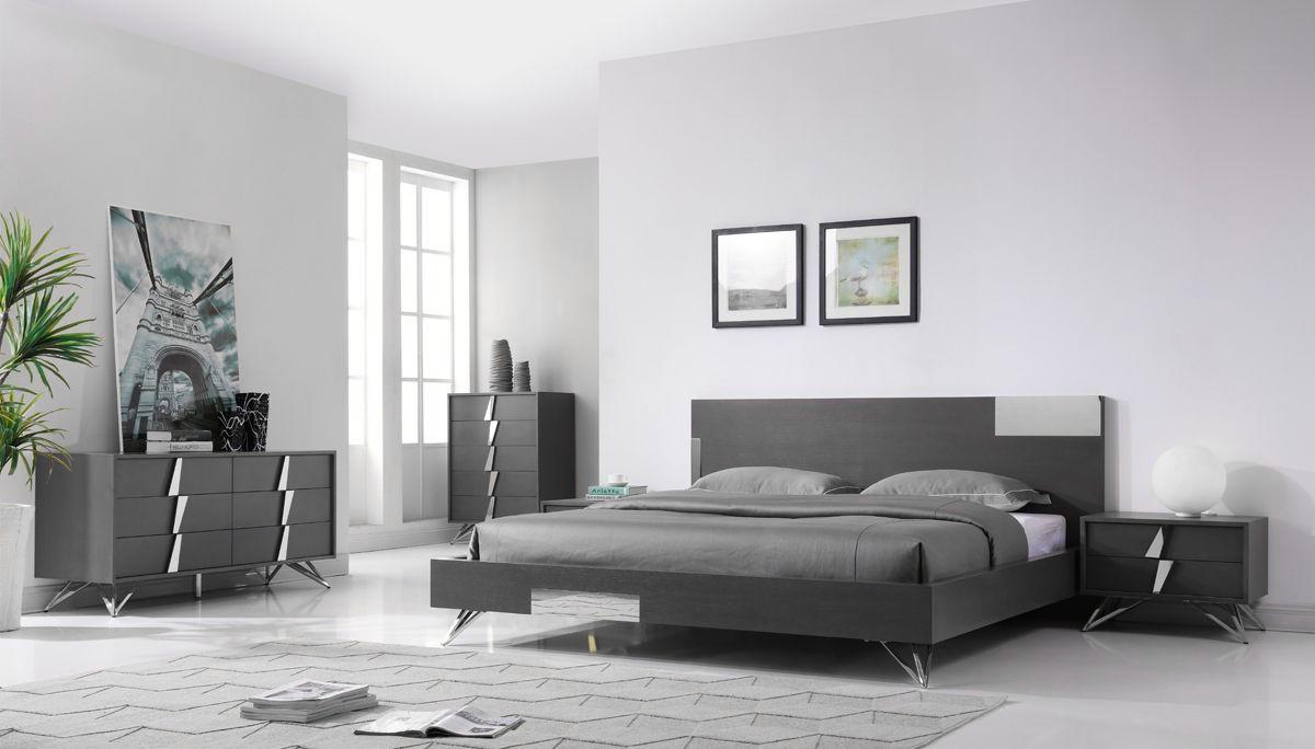 Contemporary, Modern Panel Bedroom Set Nicola VGVCBD1708-GRYOAK-K-5pcs in Gray 