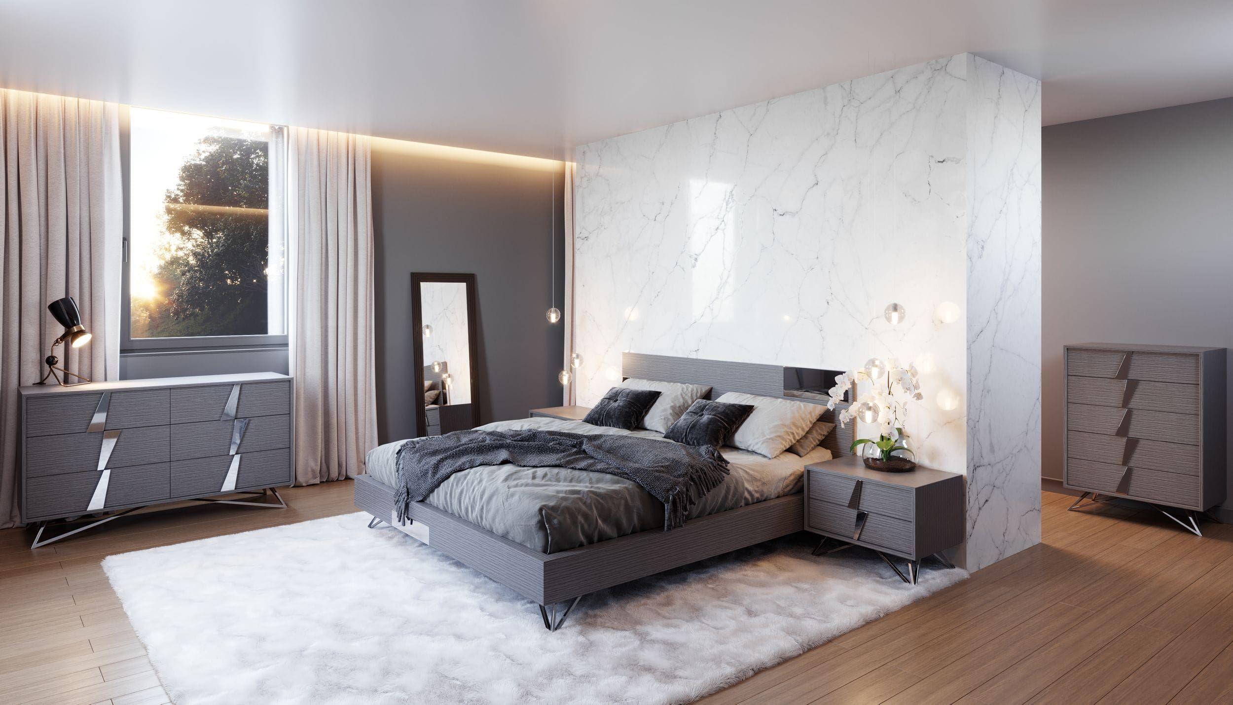 

    
 Photo  Grey Oak & Stainless Steel King Panel Bedroom Set 5Pcs by VIG Modrest Nicola
