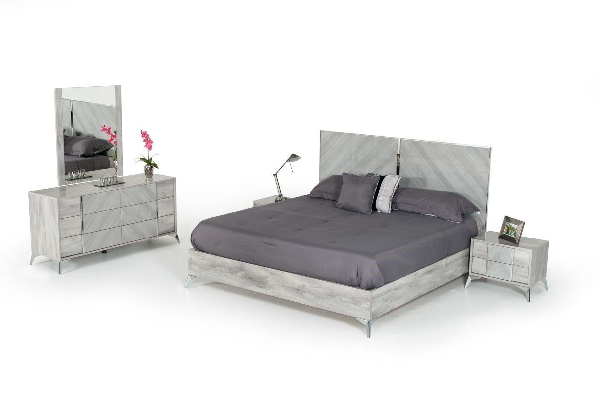 

    
Grey & Silver Accents King Panel Bedroom Set 6Pcs by VIG Nova Domus Alexa
