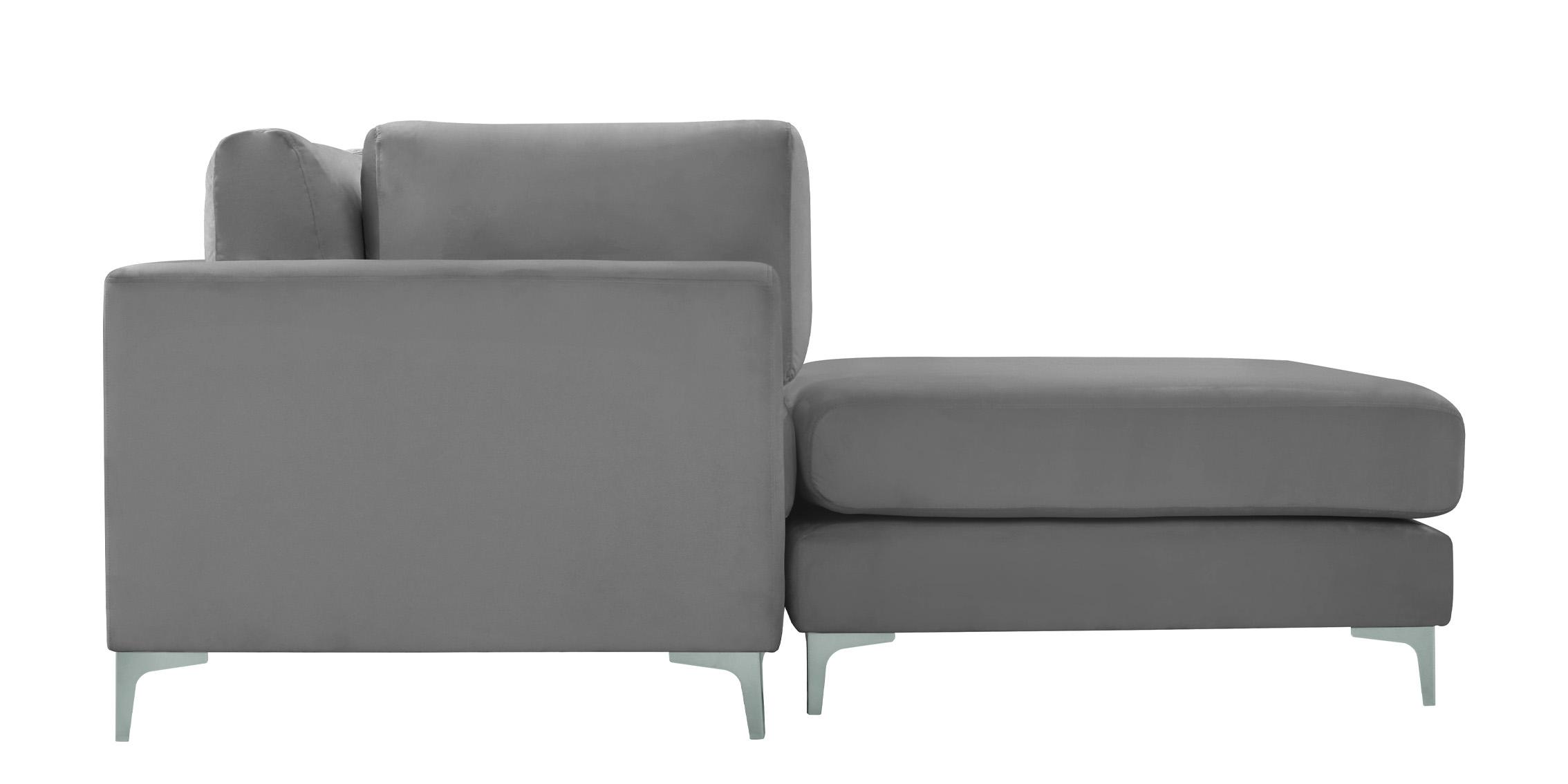 

    
605Grey-Sec5A Meridian Furniture Modular Sectional Sofa
