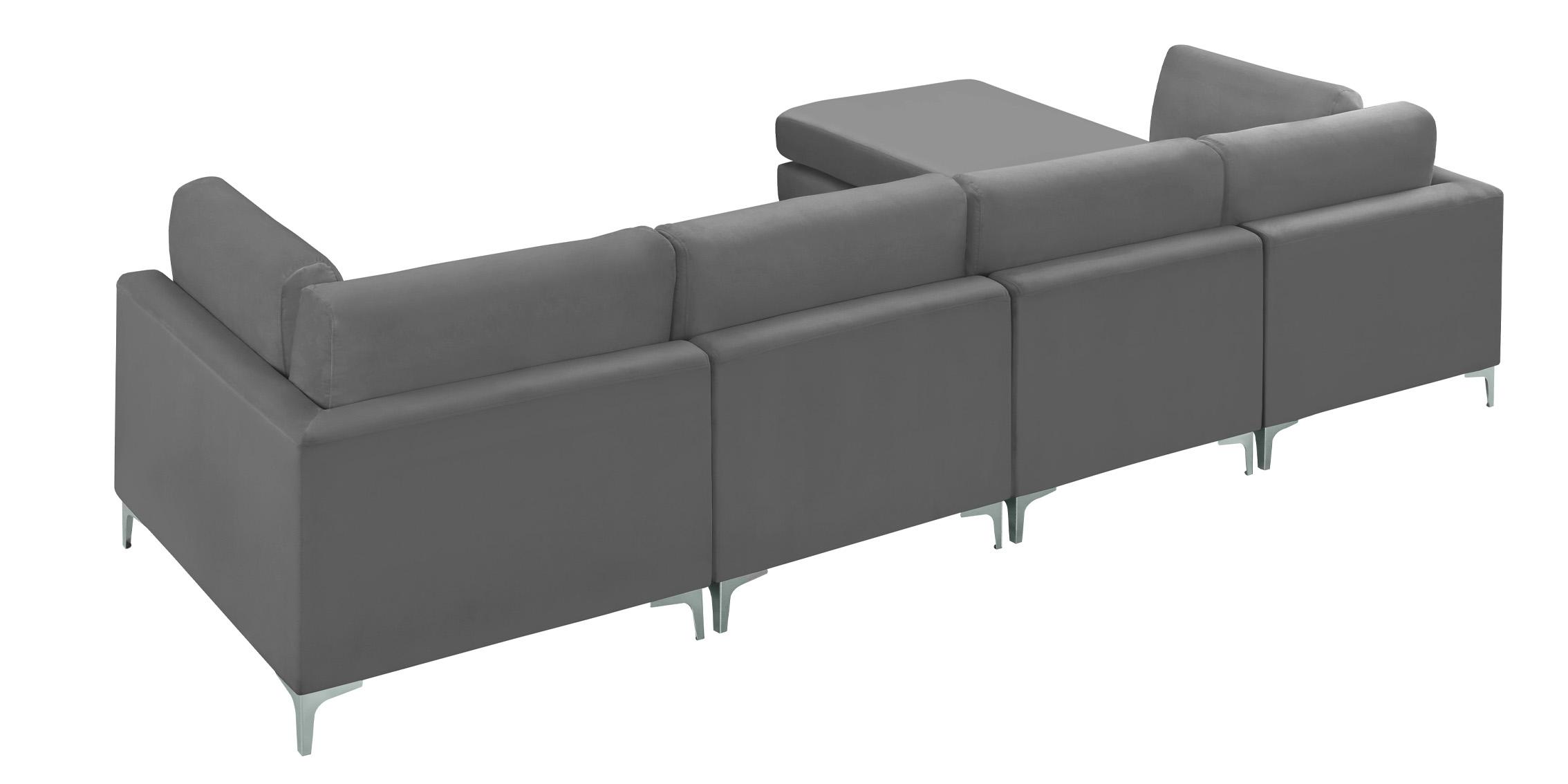 

        
Meridian Furniture JULIA 605Grey-Sec5A Modular Sectional Sofa Gray Velvet 753359809397
