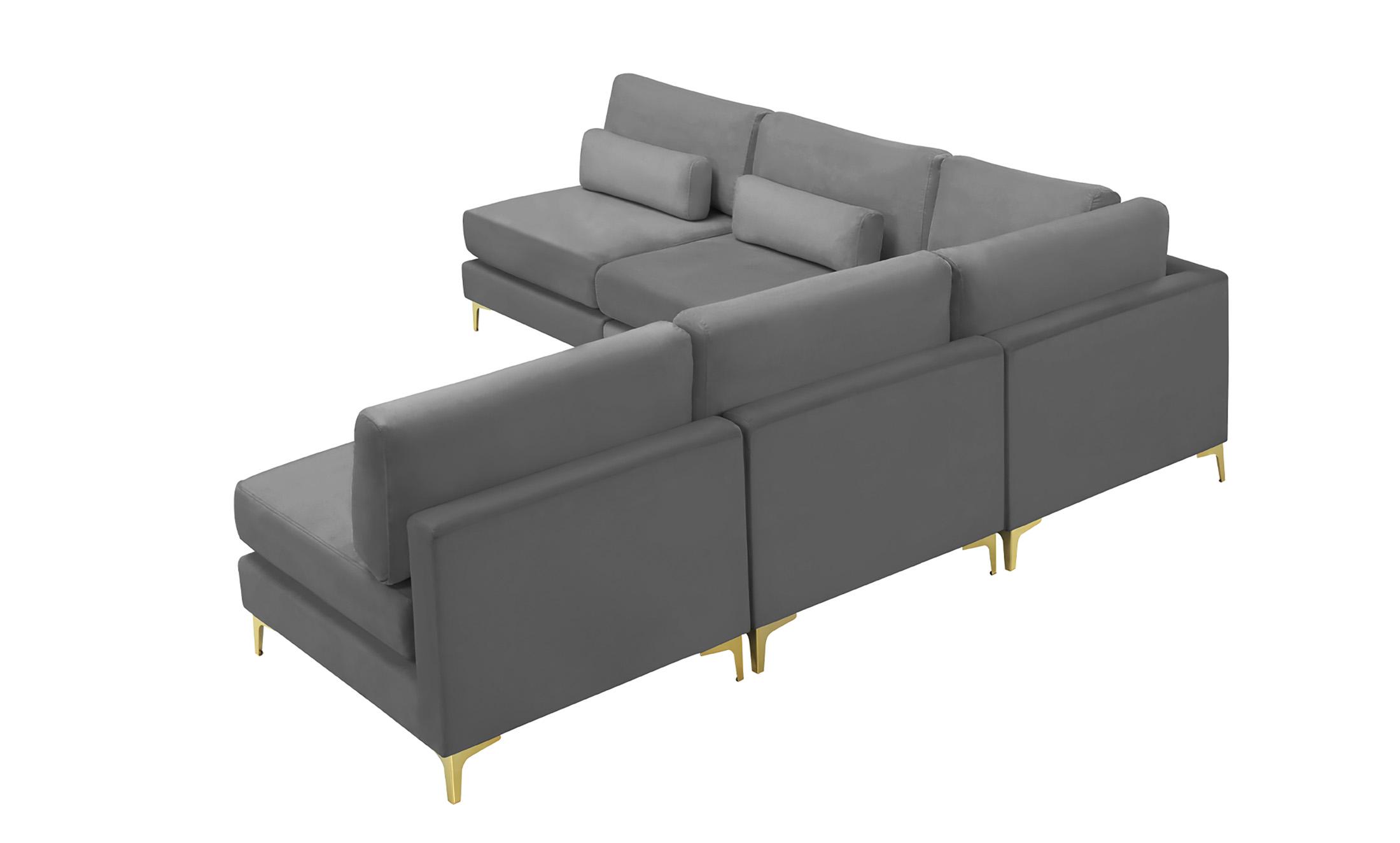 

        
Meridian Furniture JULIA 605Grey-Sec5B Modular Sectional Sofa Gray Velvet 753359809403
