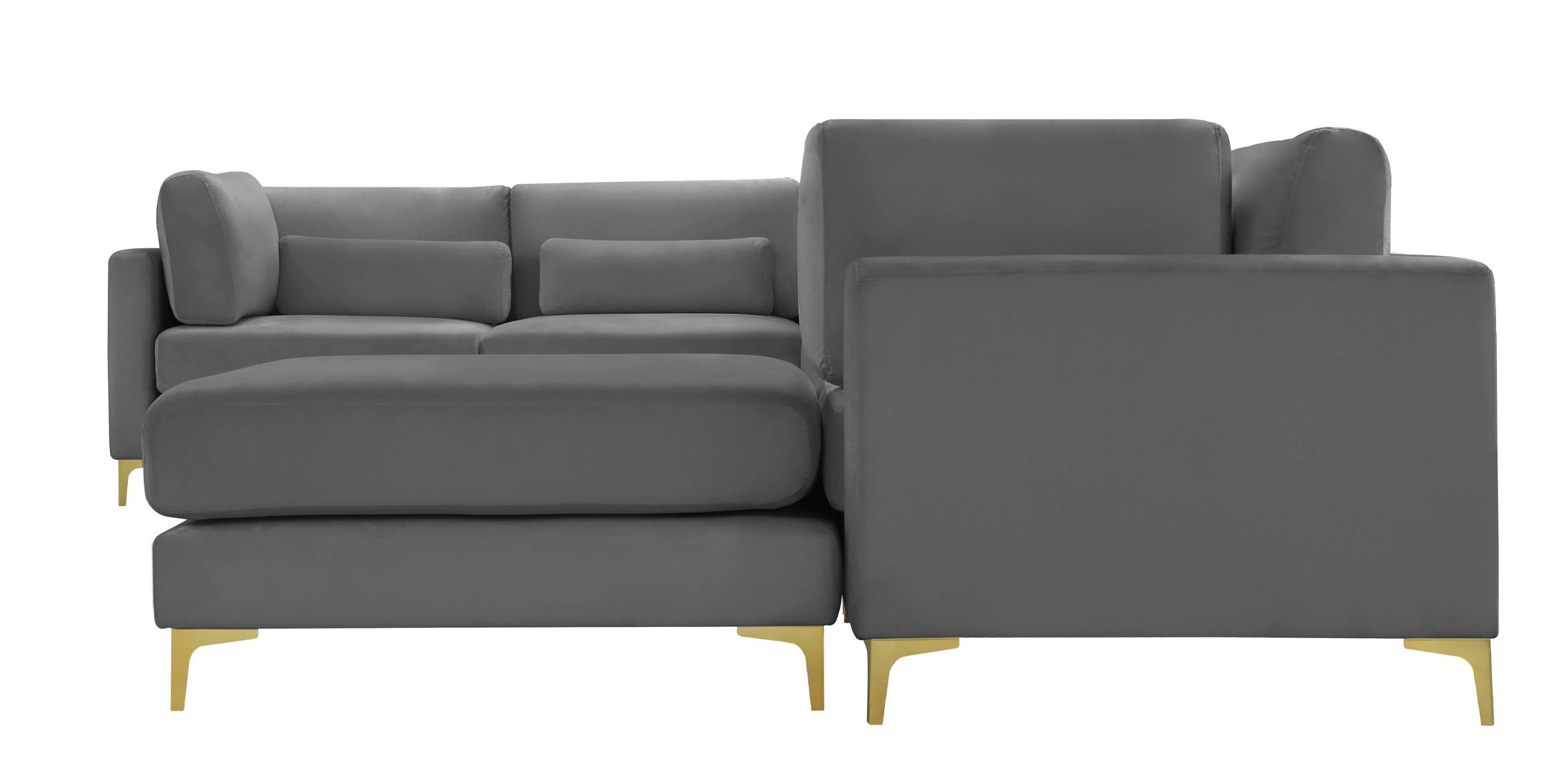 

        
Meridian Furniture JULIA 605Grey-Sec7A Modular Sectional Sofa Gray Velvet 753359809441
