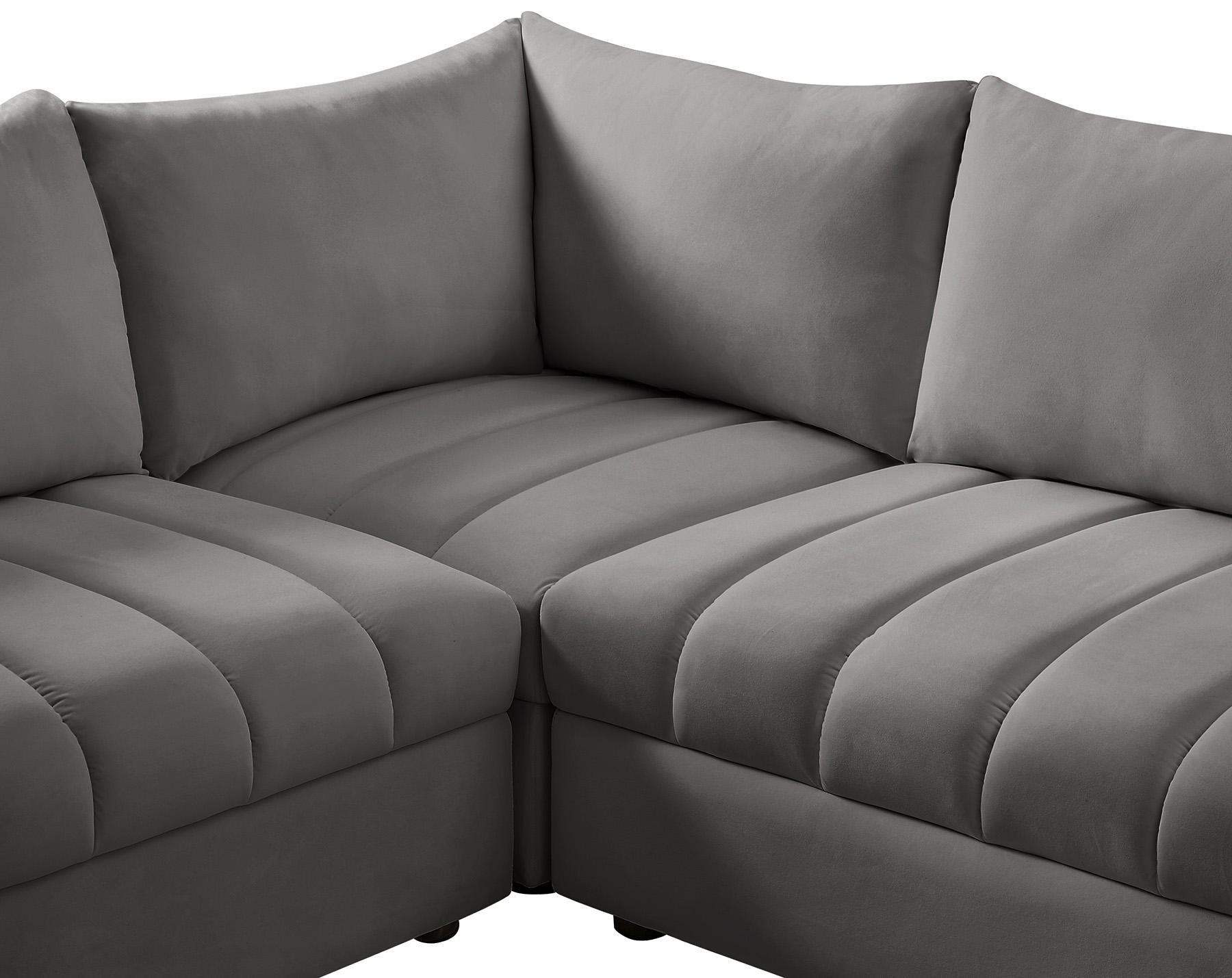 

        
Meridian Furniture JACOB 649Grey-Sec7C Modular Sectional Sofa Gray Velvet 94308259659
