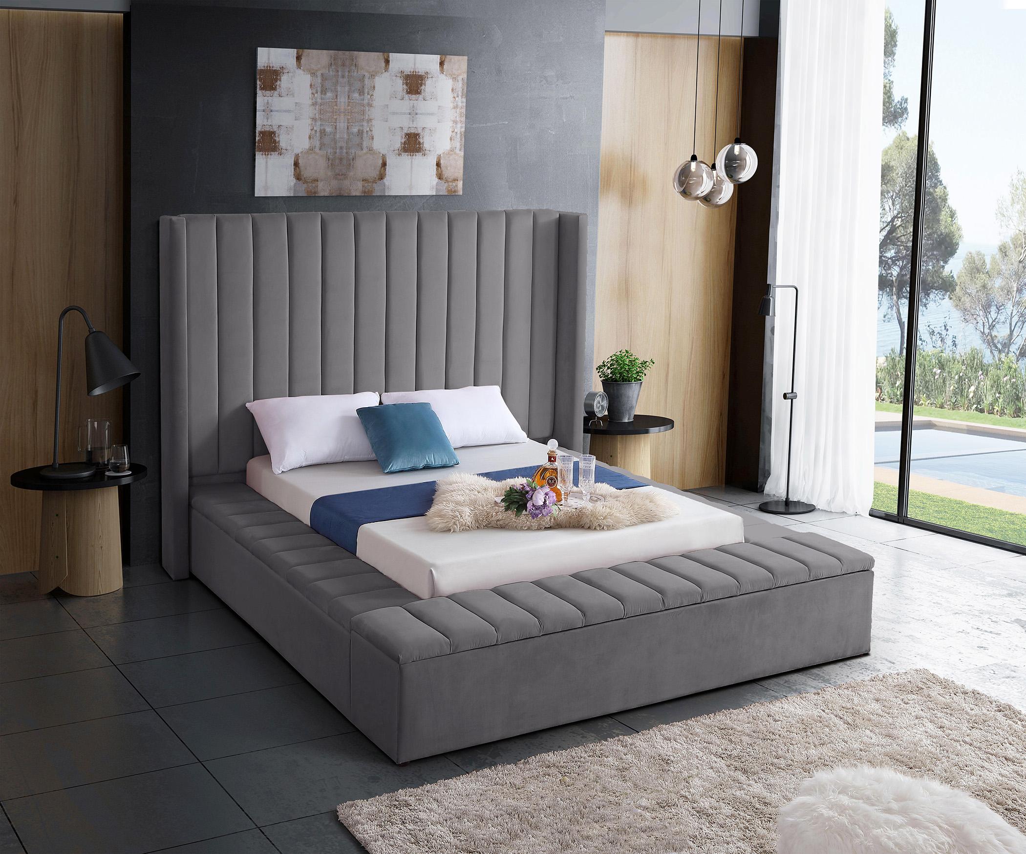 

    
Grey Velvet Channel Tufted Storage Full Bed KIKI Meridian Contemporary Modern
