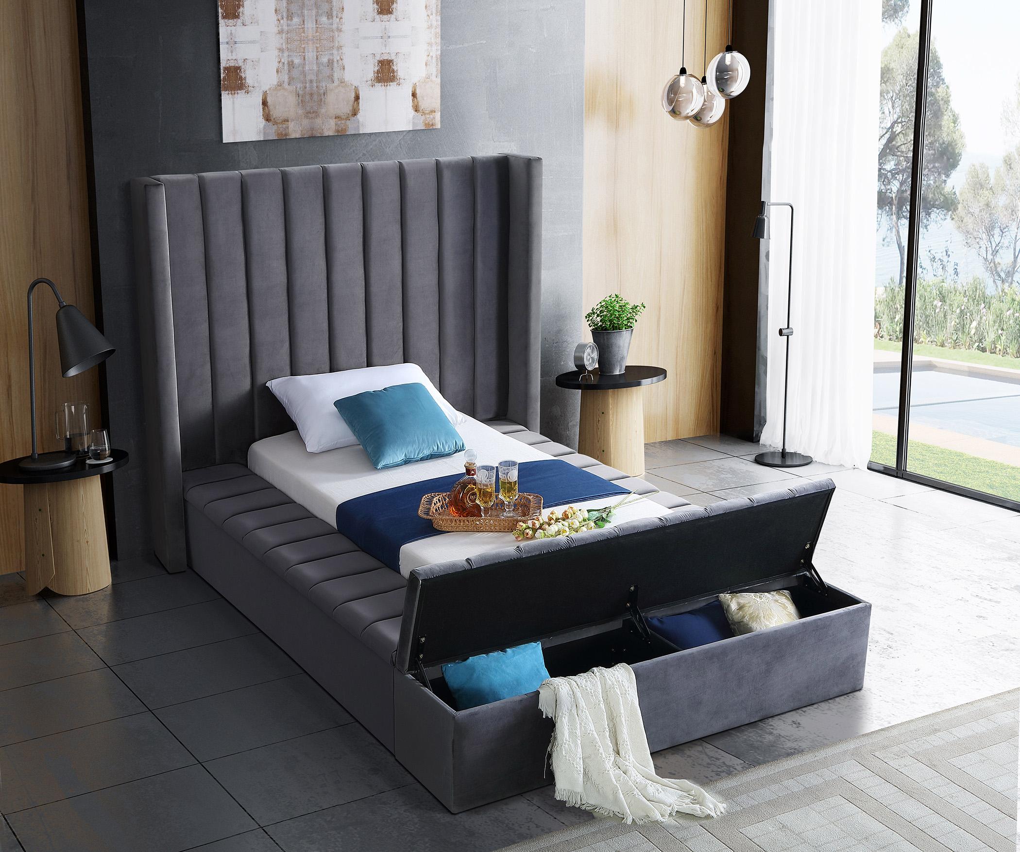 

        
Meridian Furniture KIKI Grey-T Storage Bed Gray Velvet 704831402230
