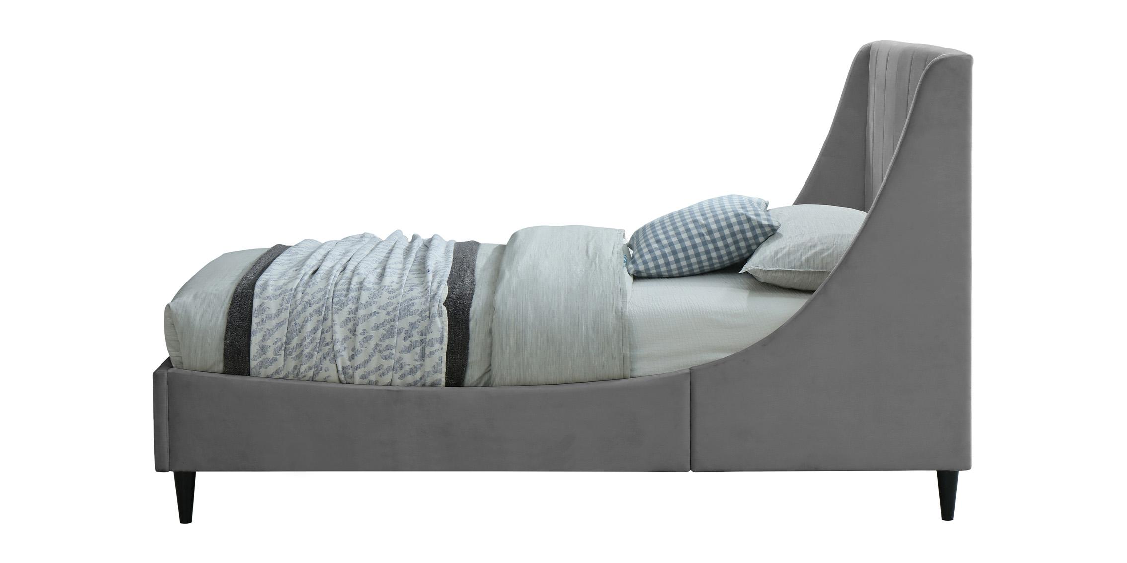

    
EvaGrey-T Meridian Furniture Platform Bed
