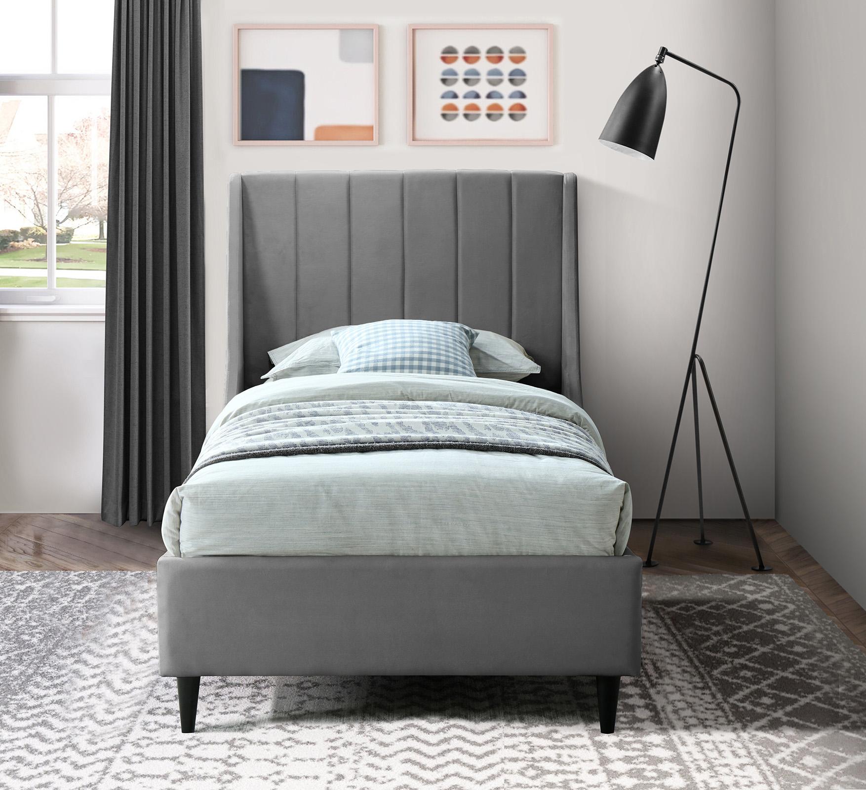 

    
Meridian Furniture EVA EvaGrey-T Platform Bed Gray EvaGrey-T
