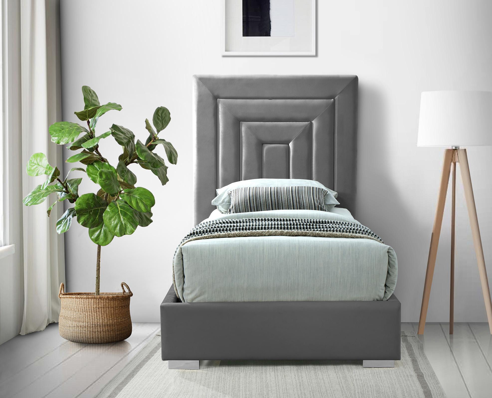 

    
Meridian Furniture NORA NoraGrey-T Platform Bed Gray NoraGrey-T
