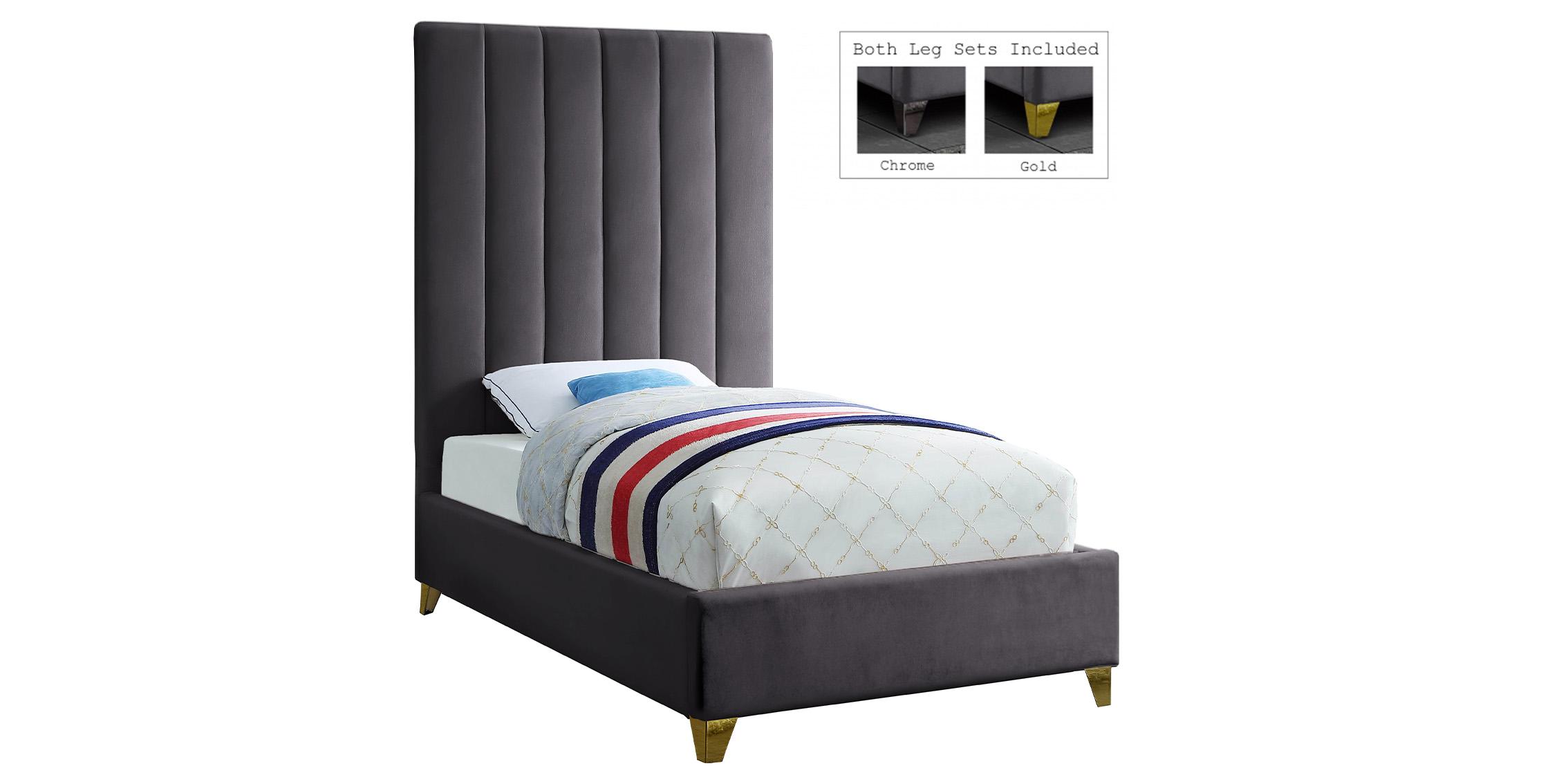 

    
Meridian Furniture VIA Platform Bed Gray ViaGrey-T

