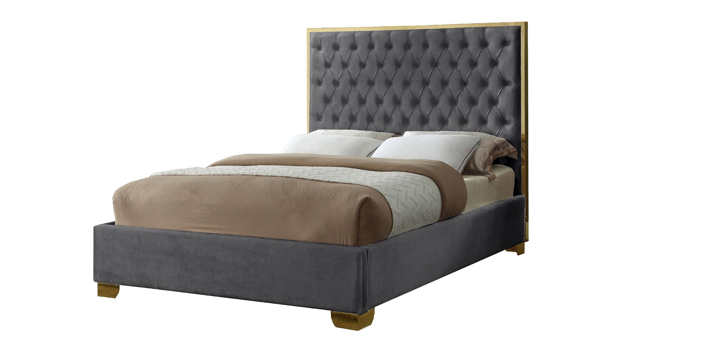 

        
Meridian Furniture LanaGrey-K Platform Bed Gray Velvet 647899945953
