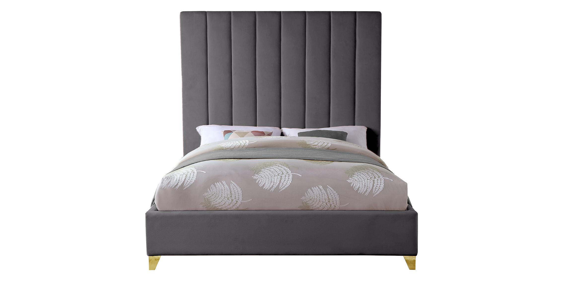 

        
Meridian Furniture VIA ViaGrey-K Platform Bed Gray Velvet 704831403510
