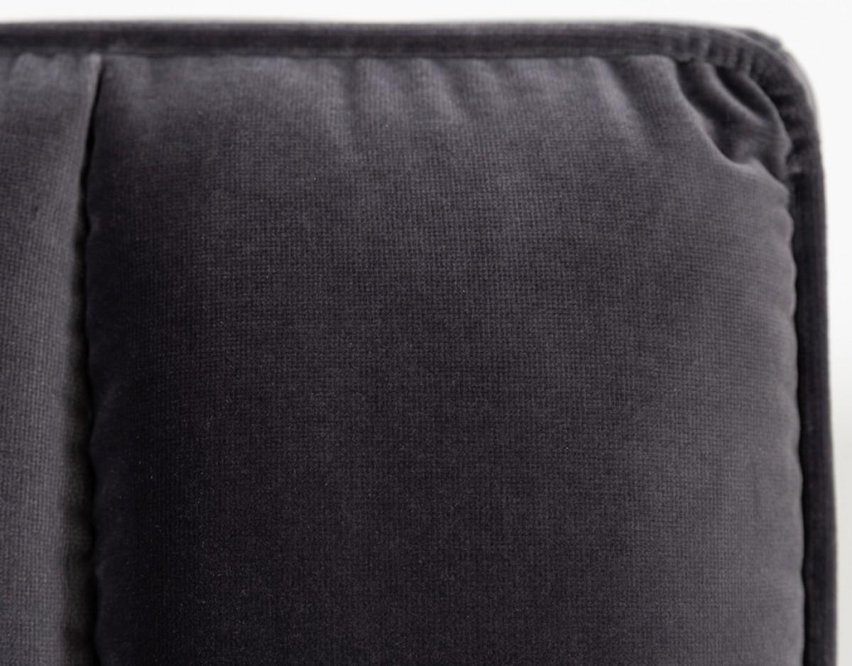 

    
VIG Furniture Hemlock Panel Bed Black VGKKB606-GRY-EK
