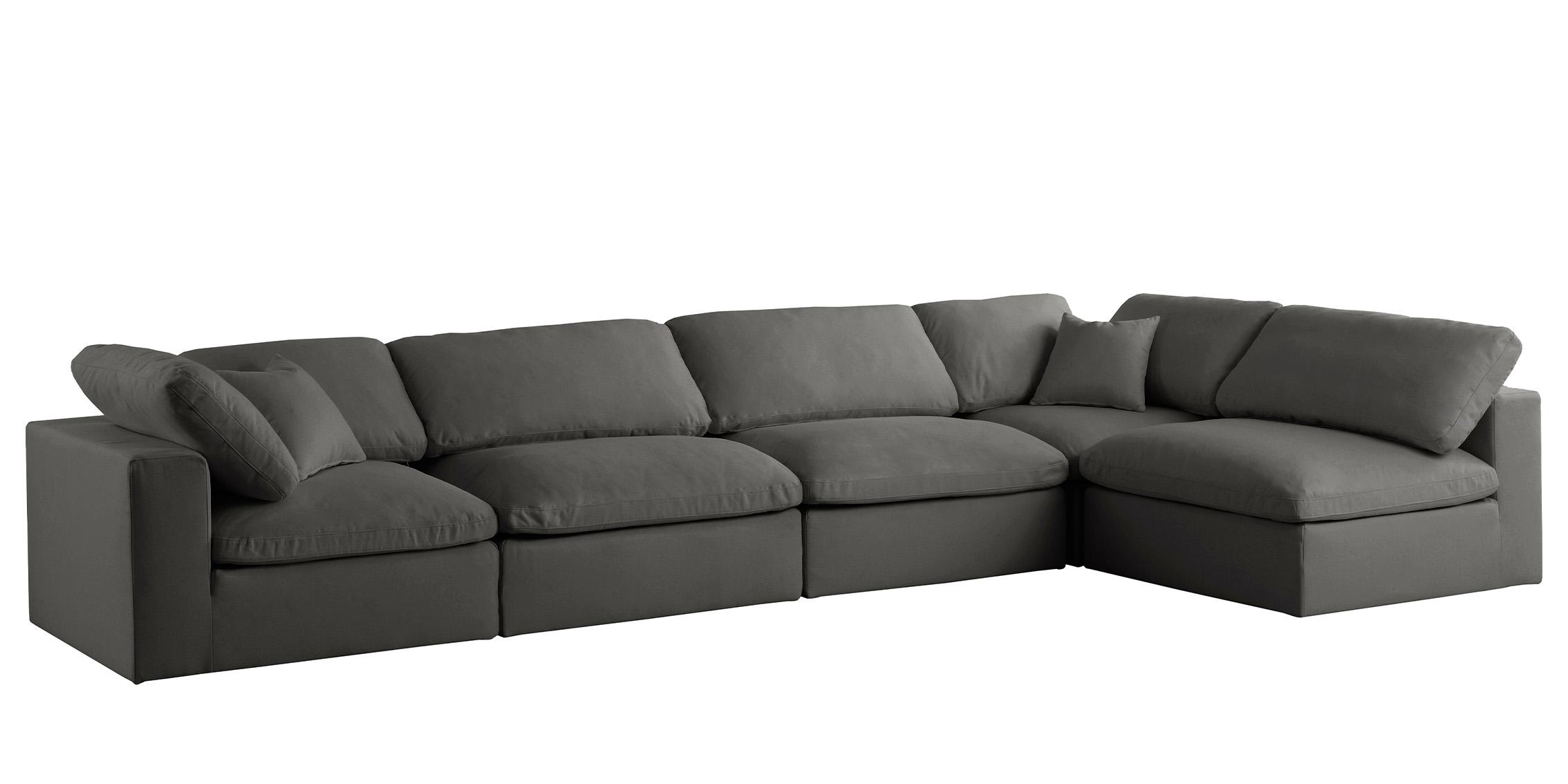 Meridian Furniture 602Grey-Sec5D Sectional Sofa