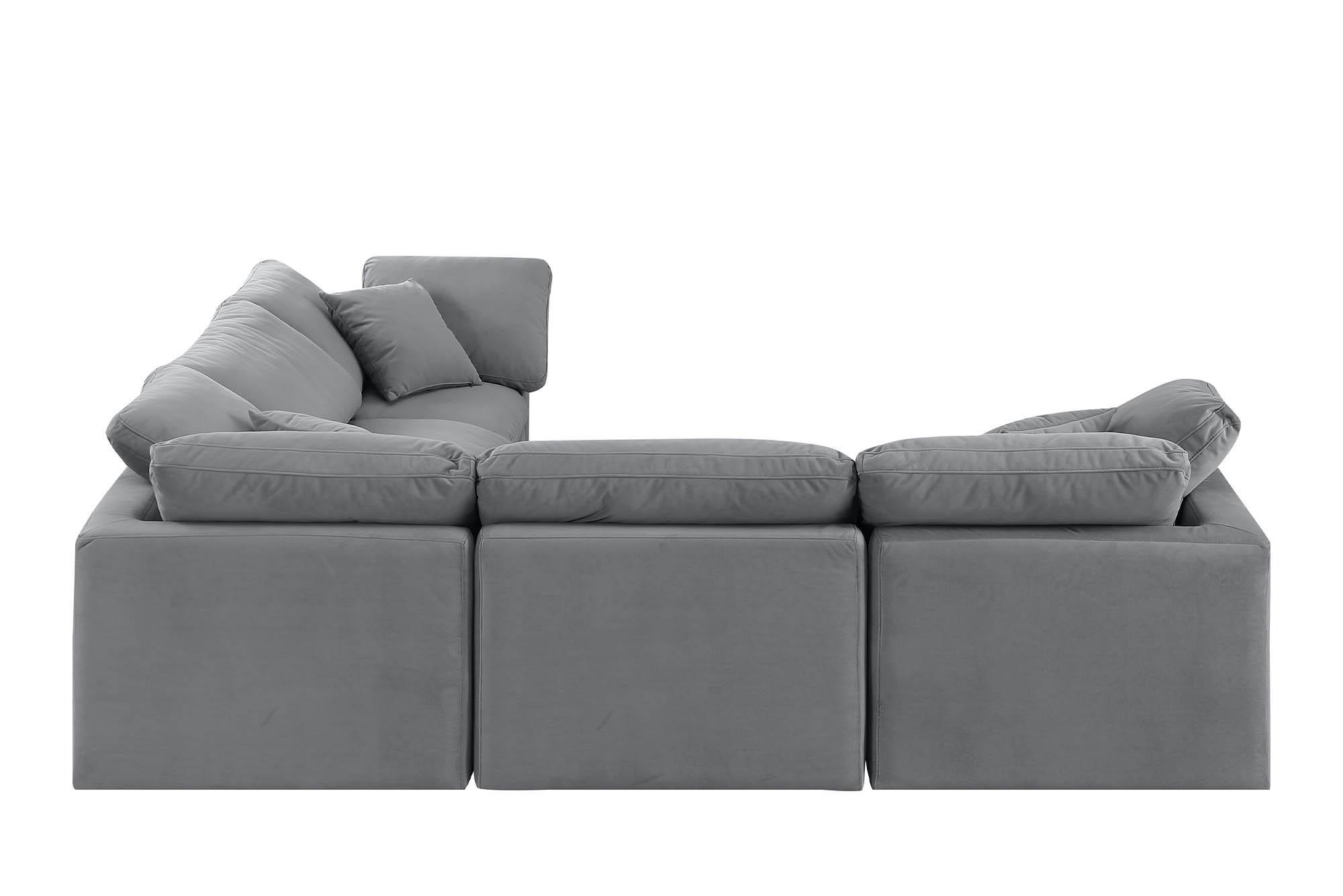 

    
147Grey-Sec5C Meridian Furniture Modular Sectional Sofa

