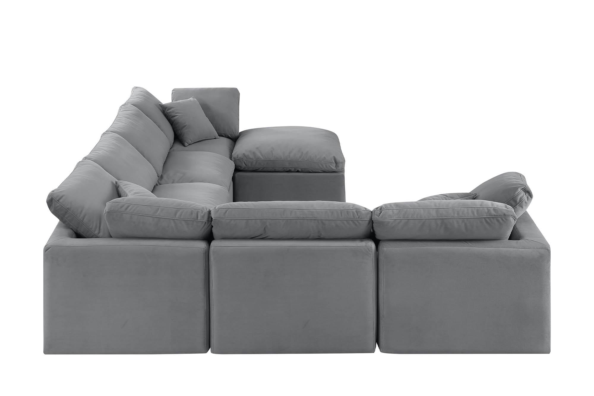 

        
Meridian Furniture INDULGE 147Grey-Sec7A Modular Sectional Sofa Gray Velvet 094308316574
