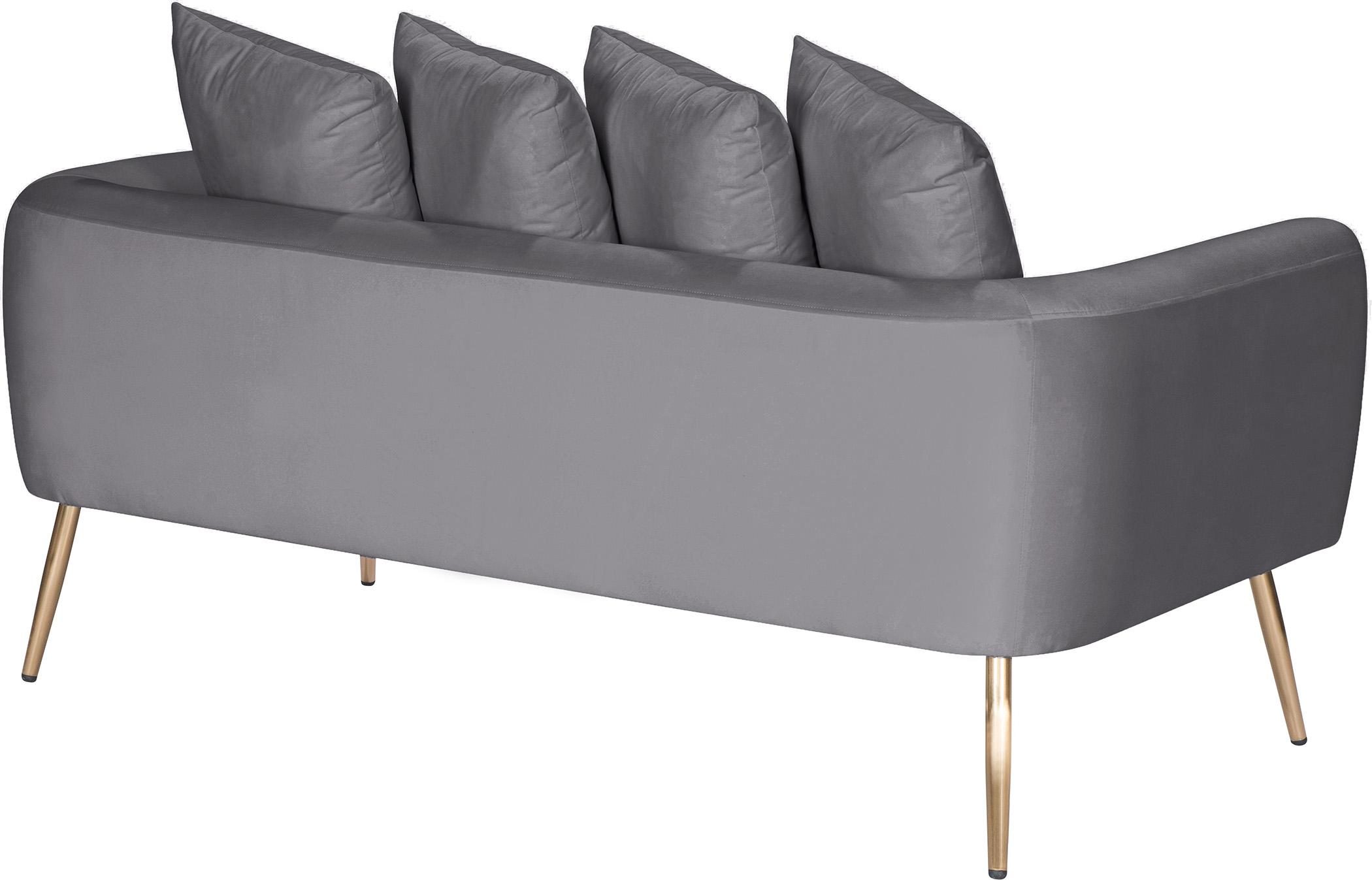 

        
Meridian Furniture Quinn Loveseat Gray Fabric 753359801193
