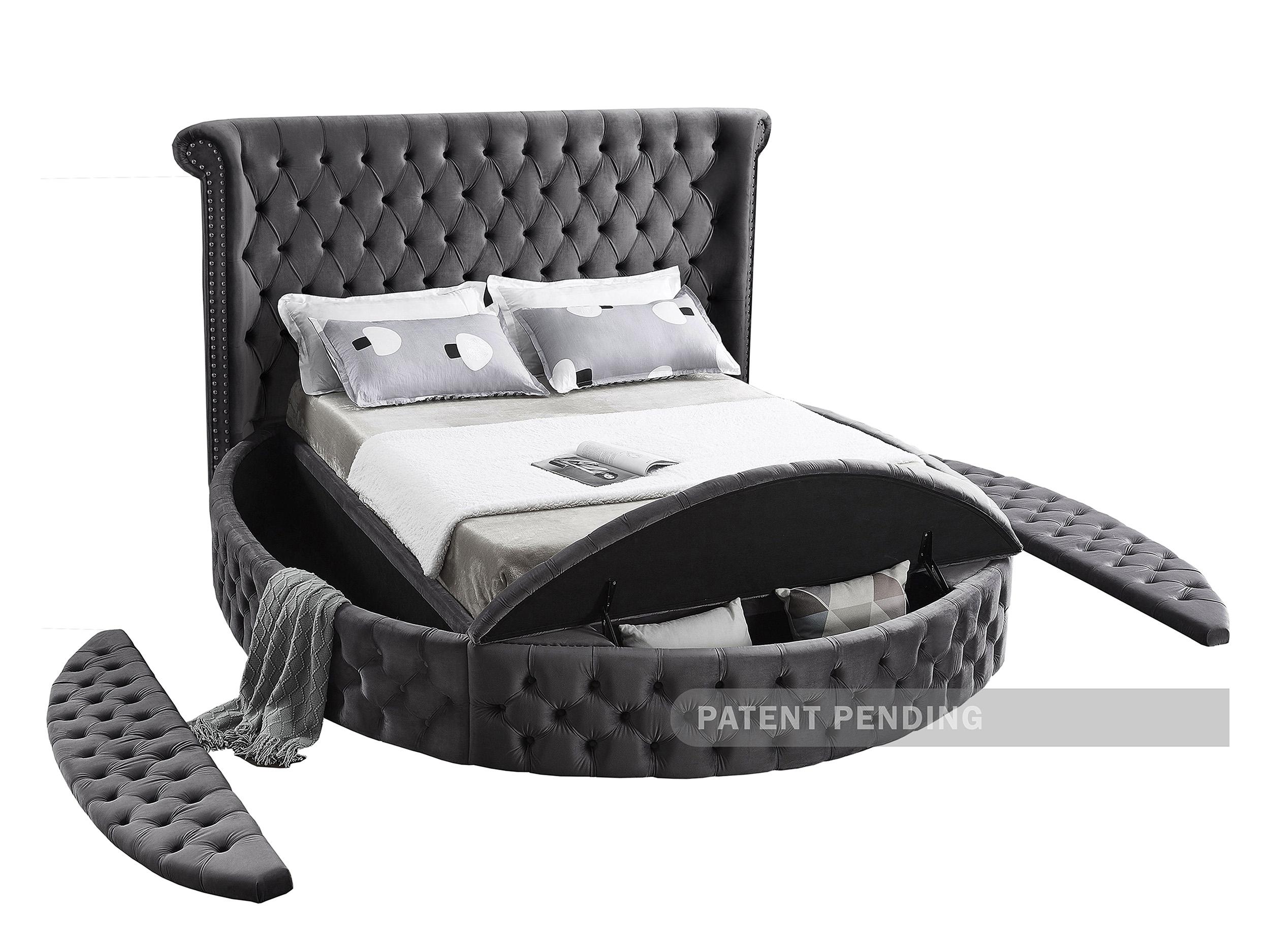 

        
Meridian Furniture LuxusGrey-F Storage Bed Gray Velvet 753359802800
