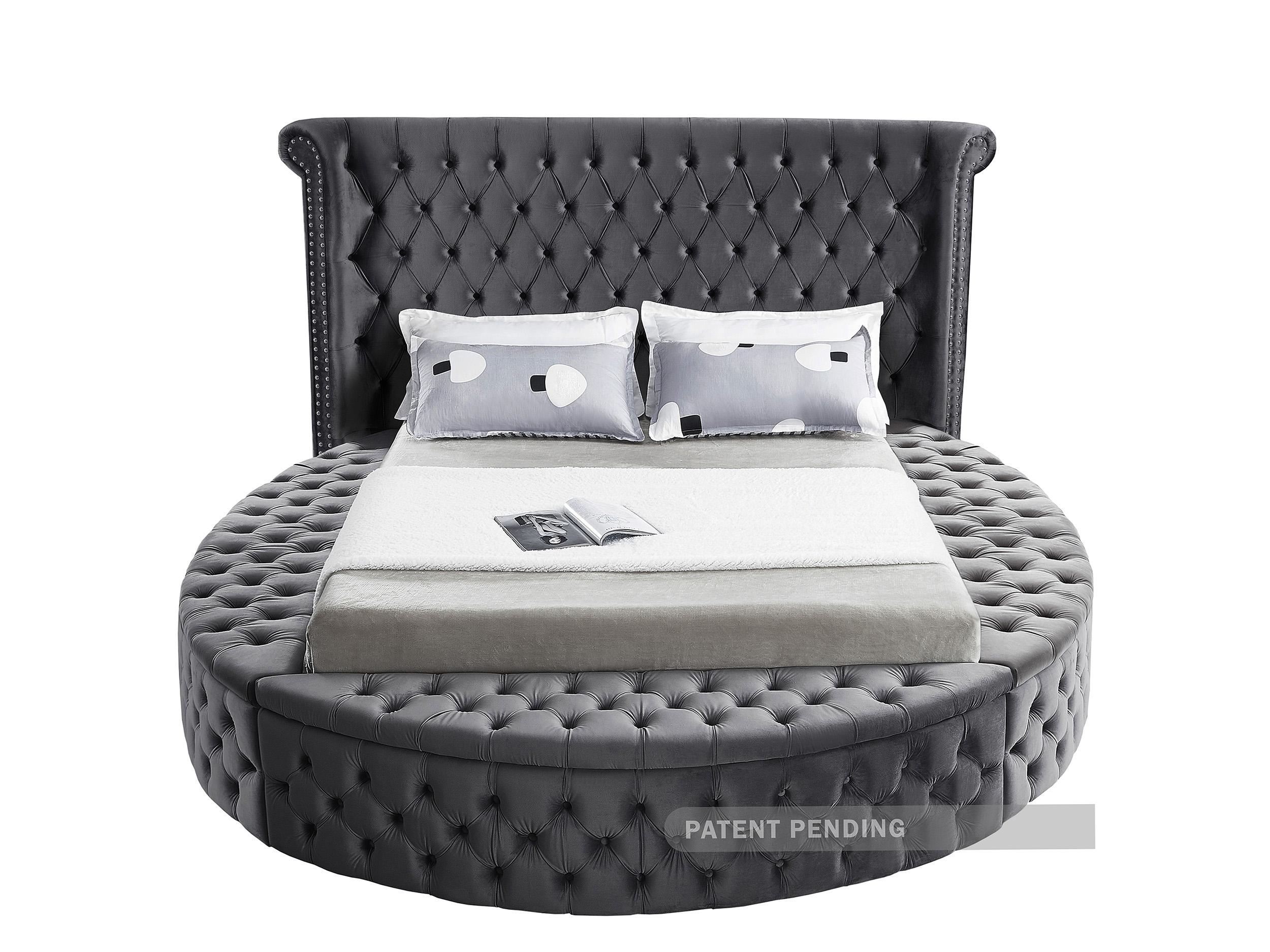 

    
Grey Velvet Tufted Round Storage Queen Bed LUXUS Meridian Contemporary Modern
