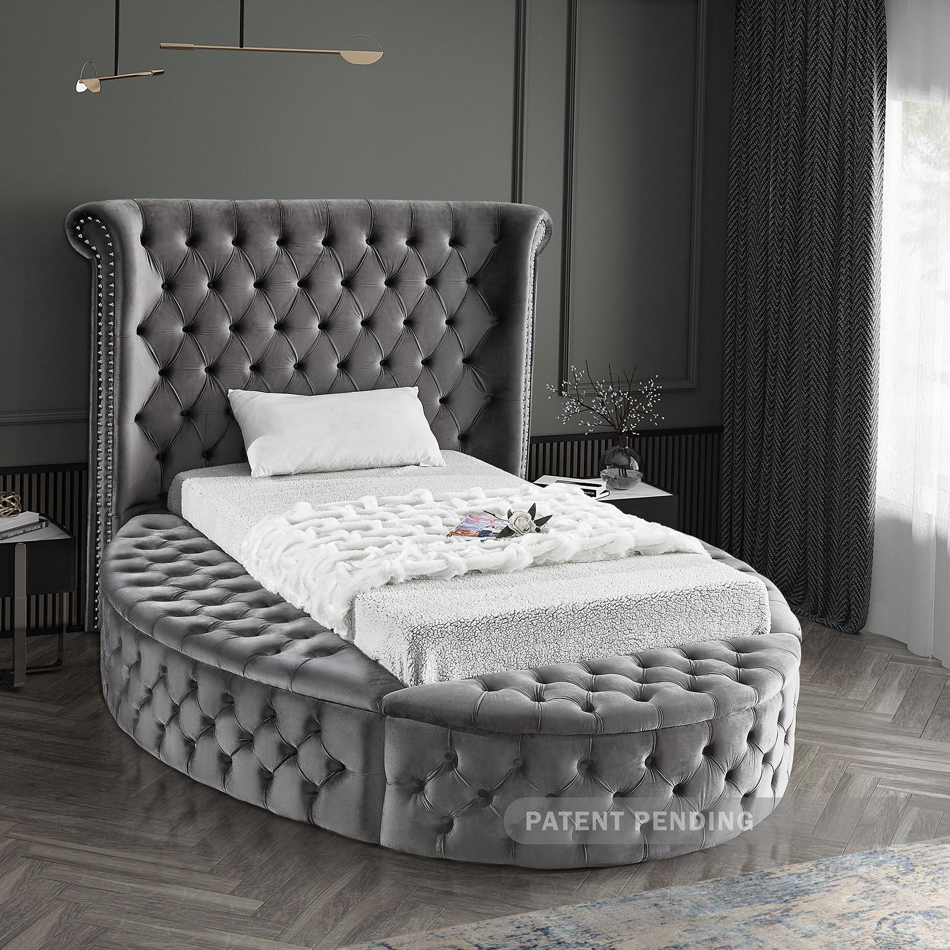 

    
LuxusGrey-T Meridian Furniture Storage Bed
