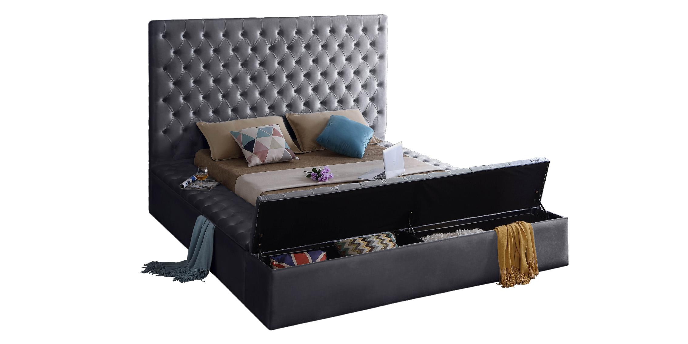 

    
Meridian Furniture BLISS Grey-F Storage Bed Gray BlissGrey-F
