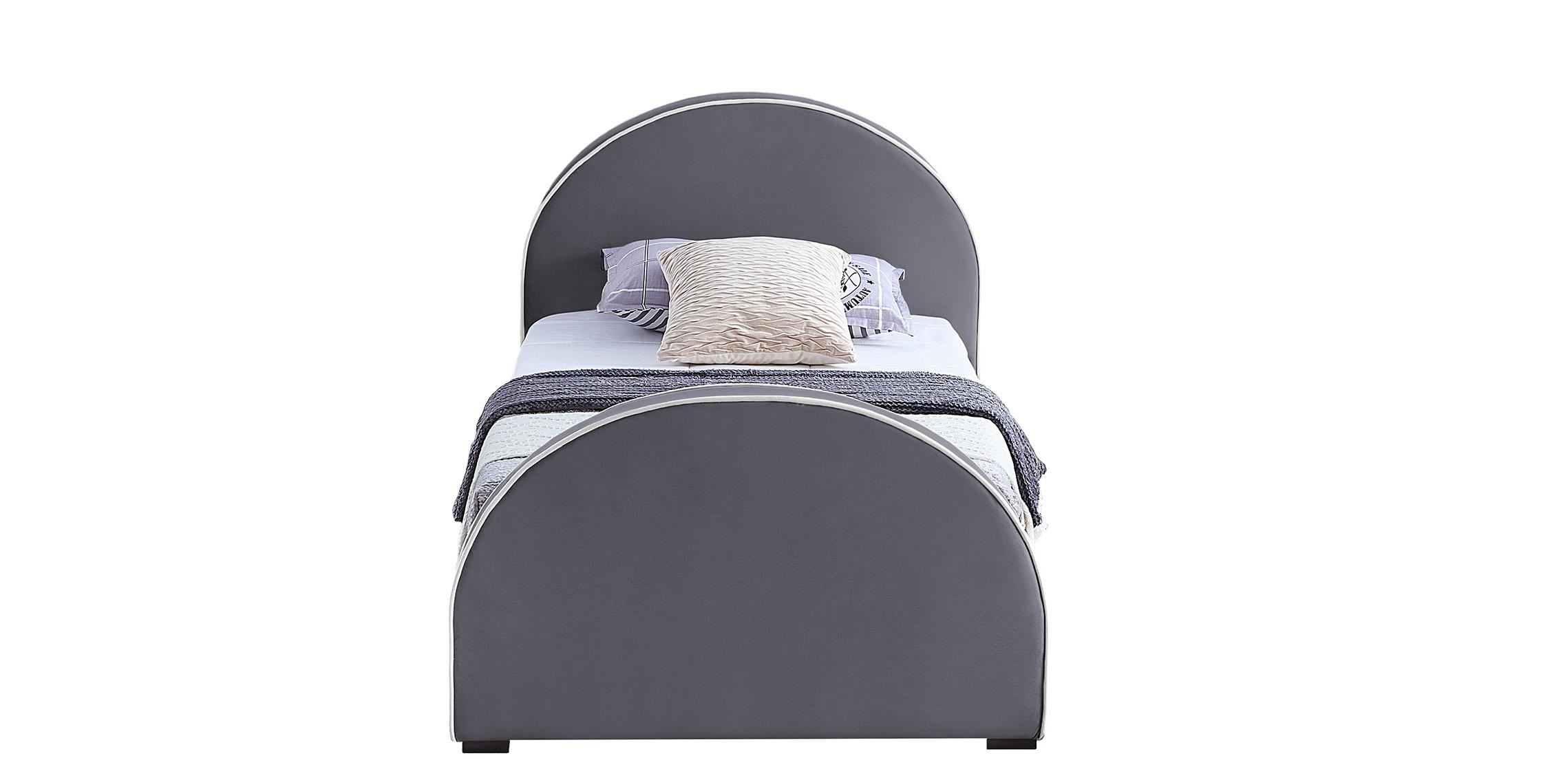 

        
Meridian Furniture BRODY BrodyGrey-T Platform Bed Gray Velvet 094308265360
