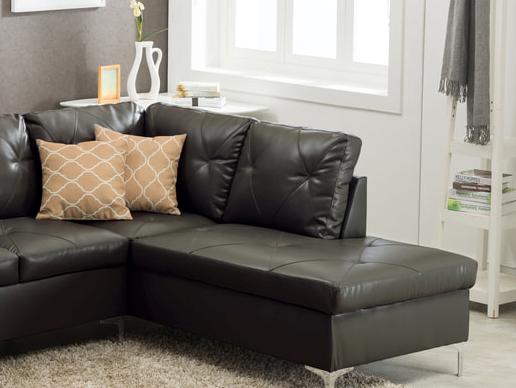 

    
Happy Homes Vintage Modern Black Faux Leather Left Hand Chase Sectional w/Pillows
