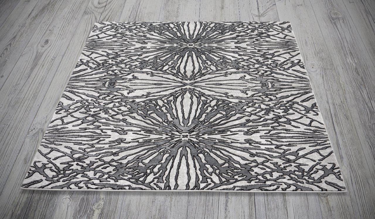 

    
Harlan Gray Burst Area Rug 5x8 by Art Carpet
