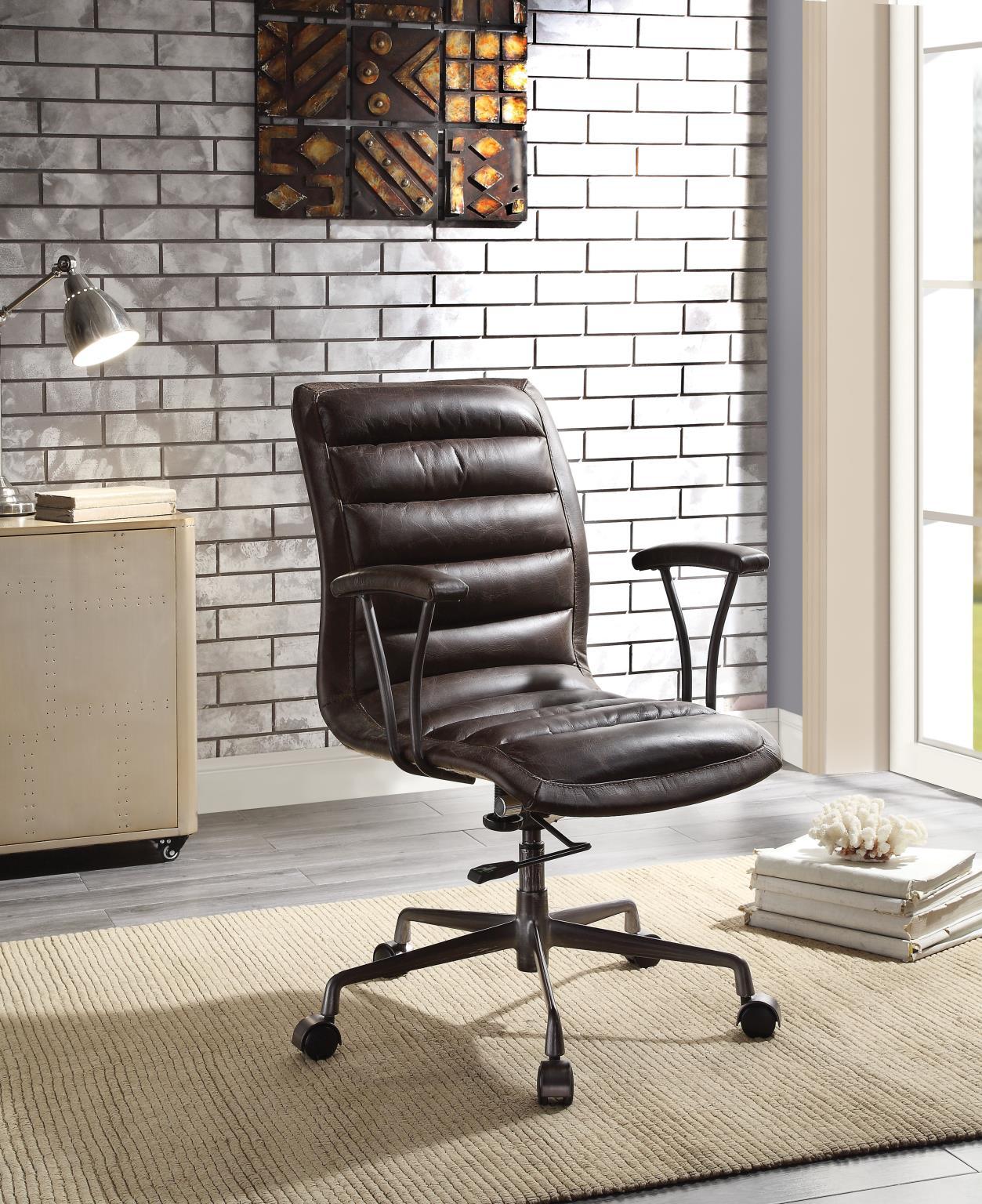 

    
Home Office Executive Chair Chocolate Genuine Leather Zooey 92558 Acme Modern
